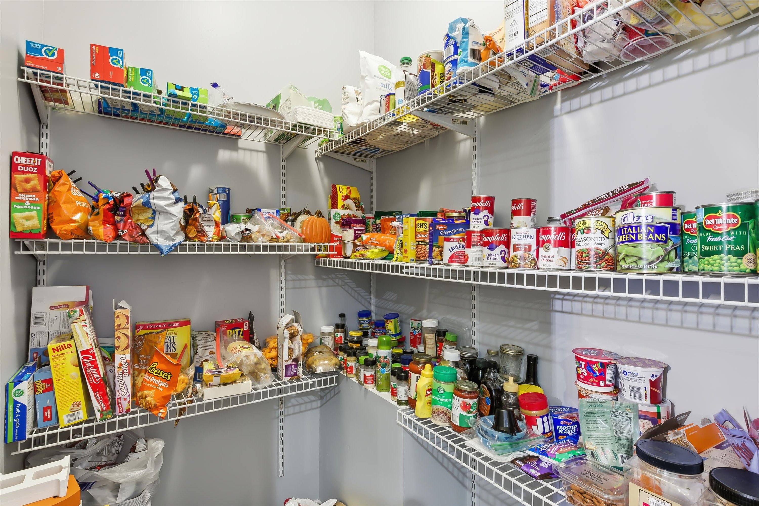 Sevierville, Tennessee, 37876, United States, 2 Bedrooms Bedrooms, ,2 BathroomsBathrooms,Residential,For Sale,1992764