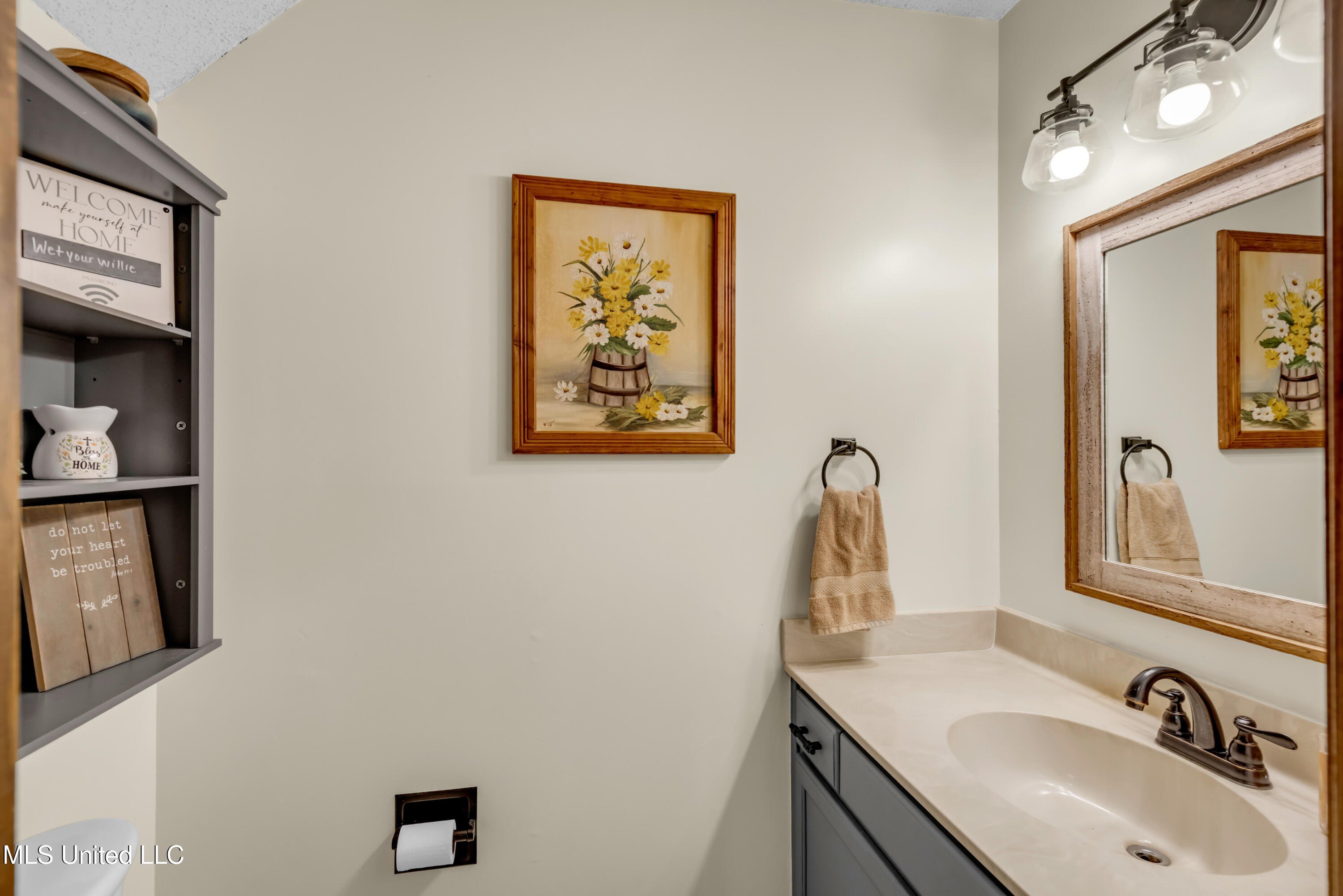 Gautier, Mississippi, 39553, United States, 4 Bedrooms Bedrooms, ,4 BathroomsBathrooms,Residential,For Sale,1989936