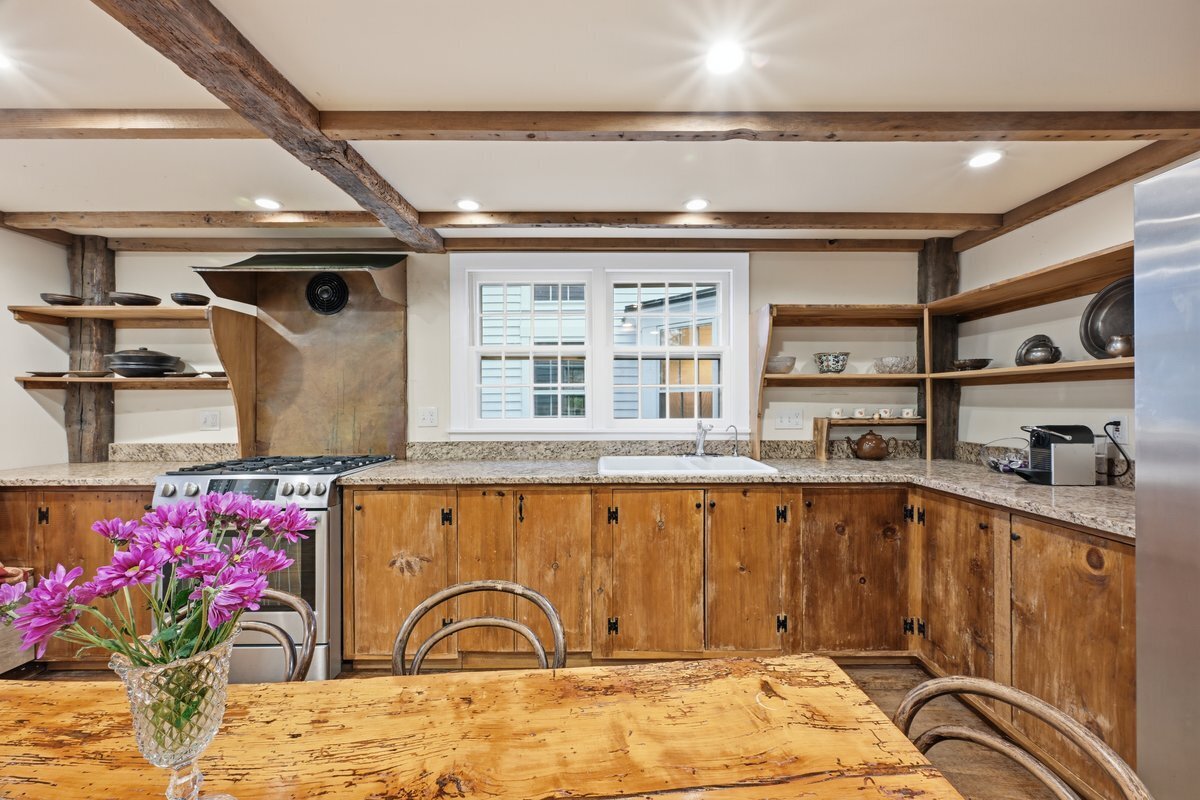 Guilford, Connecticut, 06437, United States, 5 Bedrooms Bedrooms, ,Residential,For Sale,2002504