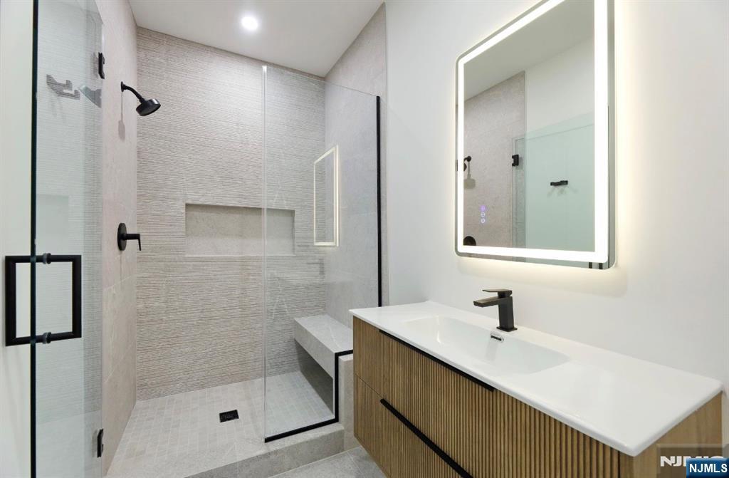 Haworth, New Jersey, 07641, United States, 6 Bedrooms Bedrooms, ,7 BathroomsBathrooms,Residential,For Sale,1989640