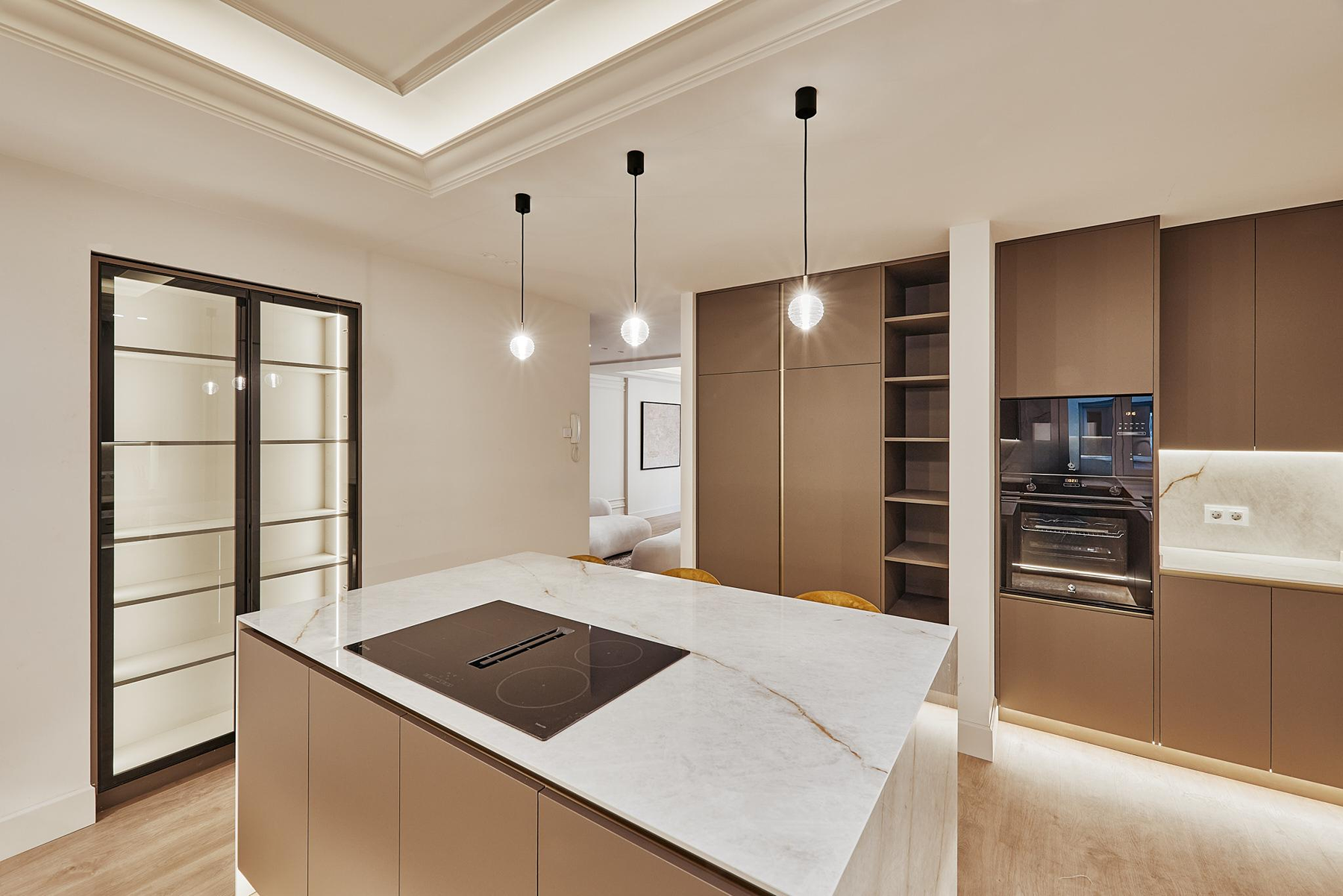  Elegant Renovated 5 Bedroom Apartment in Chamberí, Madrid - 物件實景