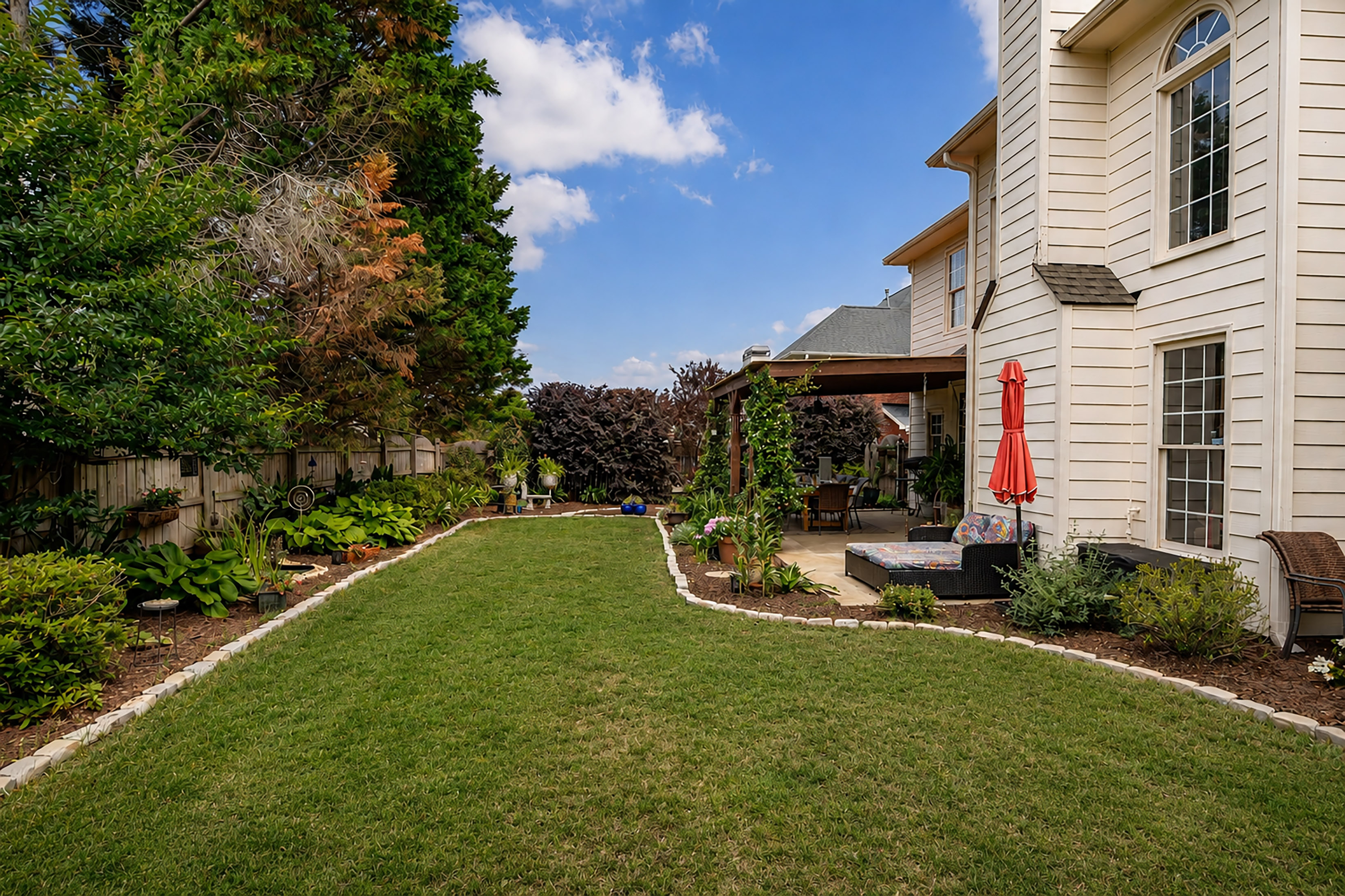  Beautifully Updated and Well Maintained Home in Sought-after Highcroft Community - 物件實景