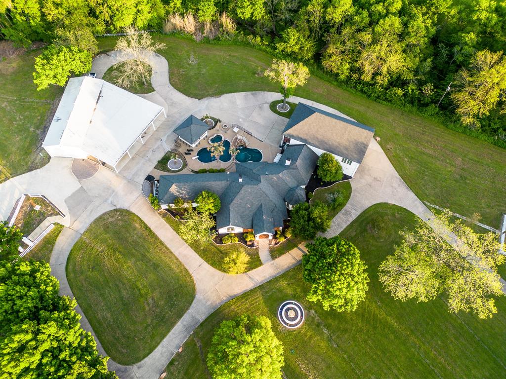 Italy, Texas, 76651, United States, 8 Bedrooms Bedrooms, ,6 BathroomsBathrooms,Residential,For Sale,1975477