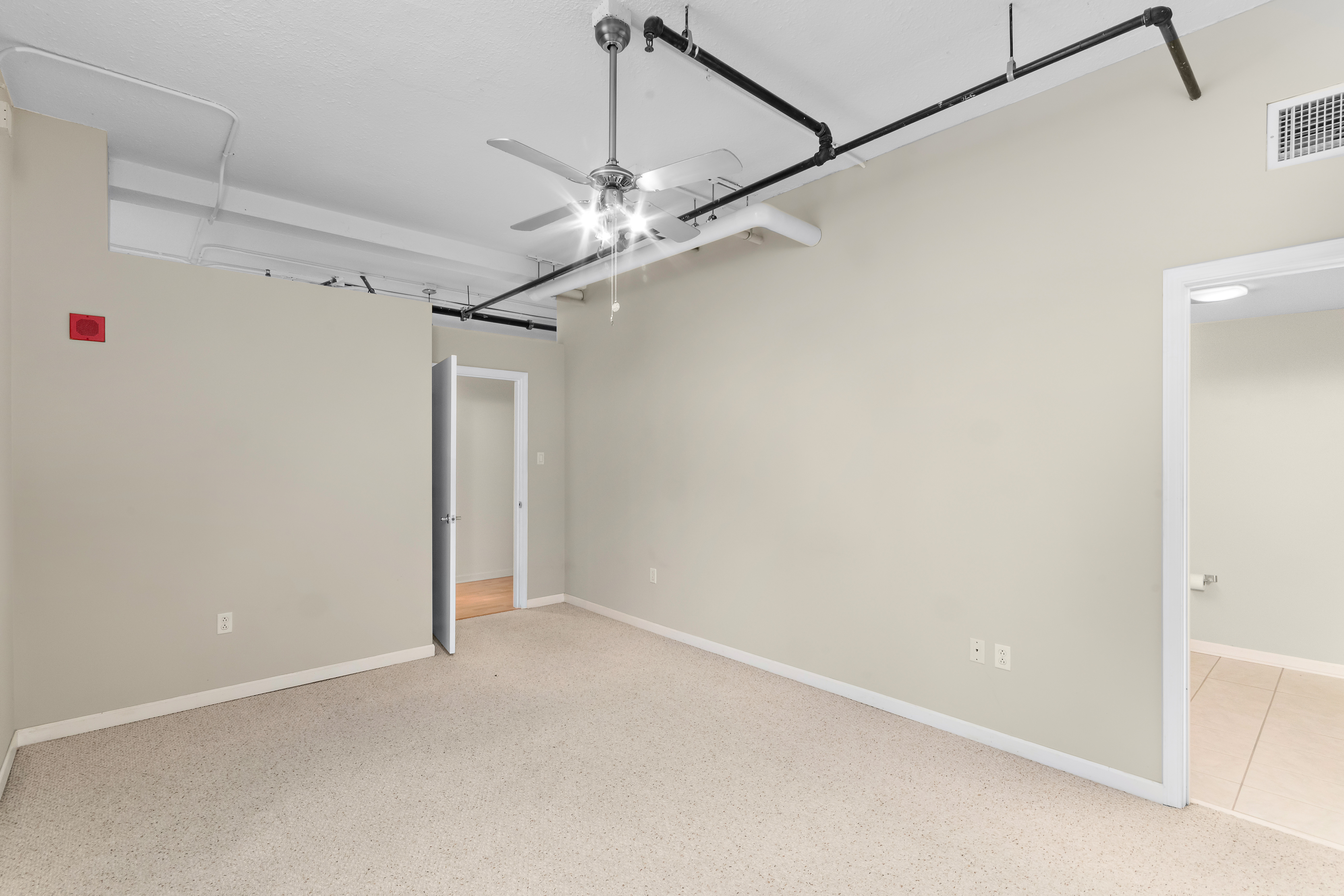  Stylish 2-Bed Loft in Downtown St. Louis with City Views - 物件實景
