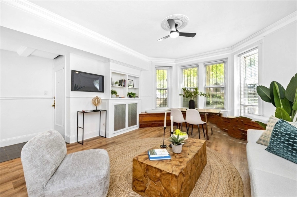 Boston, Massachusetts, 02115, United States, 2 Bedrooms Bedrooms, ,1 BathroomBathrooms,Residential,For Sale,1889916