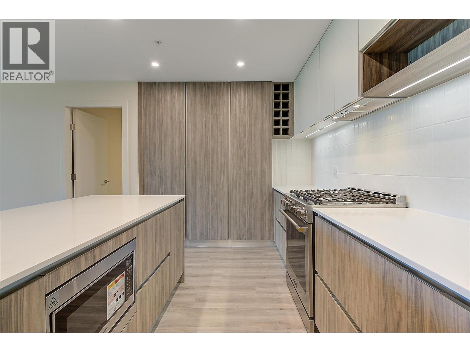 WEST KELOWNA, British Columbia, V1Z 2A9, CA, 2 Bedrooms Bedrooms, ,2 BathroomsBathrooms,Residential,For Sale,1947246