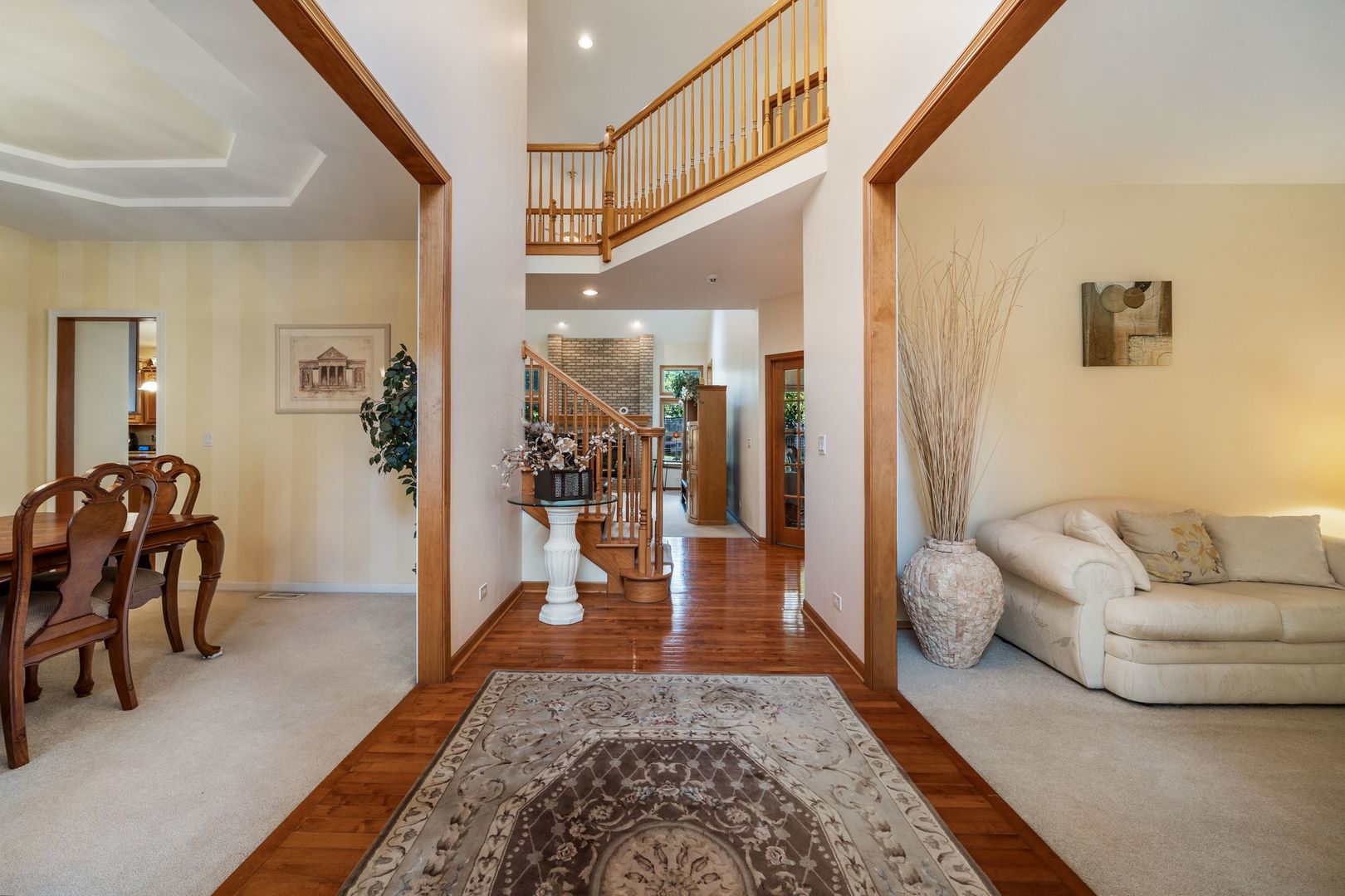 Oswego, Illinois, 60543, United States, 5 Bedrooms Bedrooms, ,4 BathroomsBathrooms,Residential,For Sale,1989652