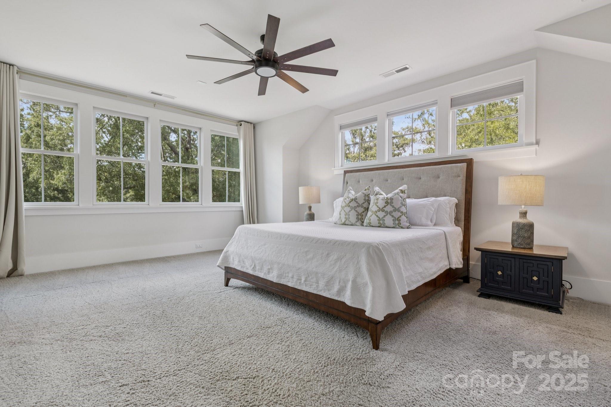 Charlotte, North Carolina, 28204, United States, 4 Bedrooms Bedrooms, ,5 BathroomsBathrooms,Residential,For Sale,1906125
