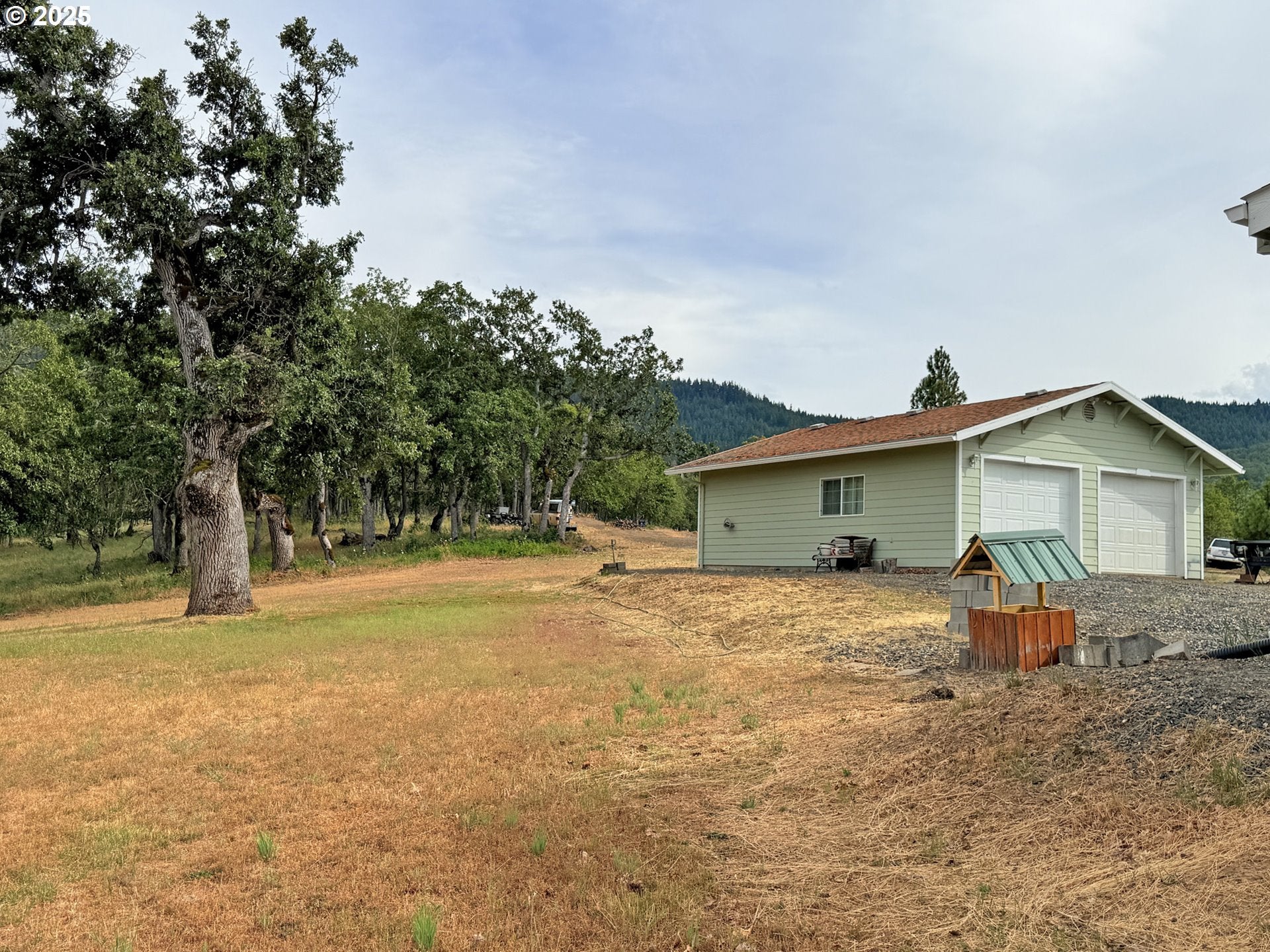 Lyle, Washington, 98635, United States, 3 Bedrooms Bedrooms, ,2 BathroomsBathrooms,Residential,For Sale,1875194