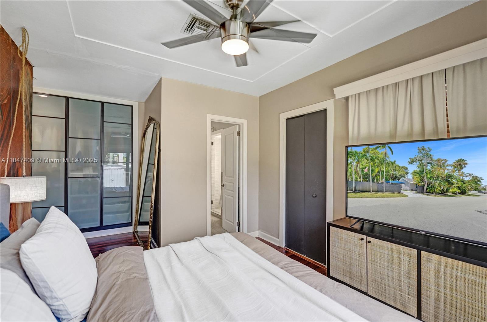 Fort Lauderdale, Florida, 33304, United States, 3 Bedrooms Bedrooms, ,2 BathroomsBathrooms,Residential,For Sale,1901342
