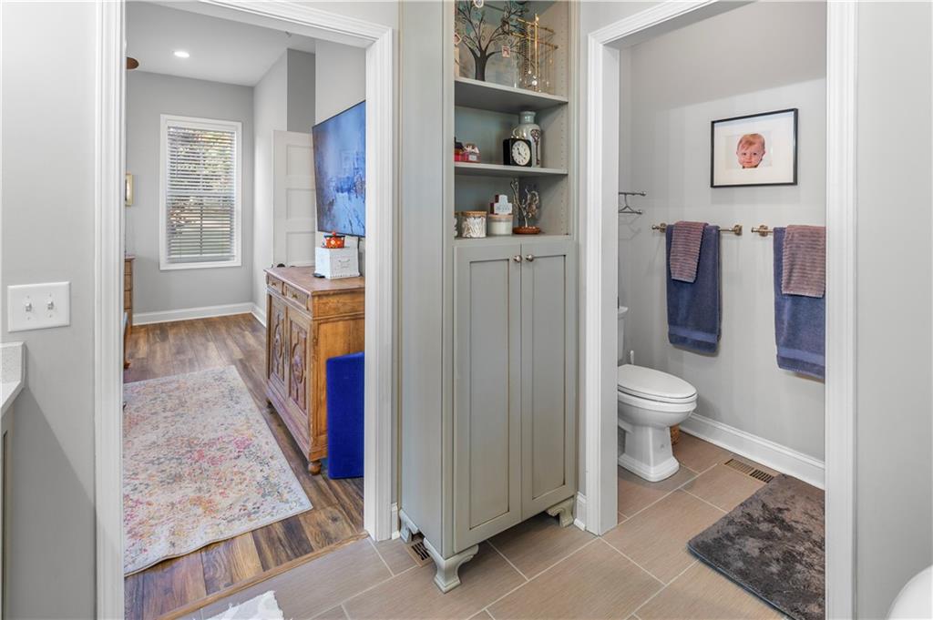 Flowery Branch, Georgia, 30542, United States, 3 Bedrooms Bedrooms, ,5 BathroomsBathrooms,Residential,For Sale,1985759