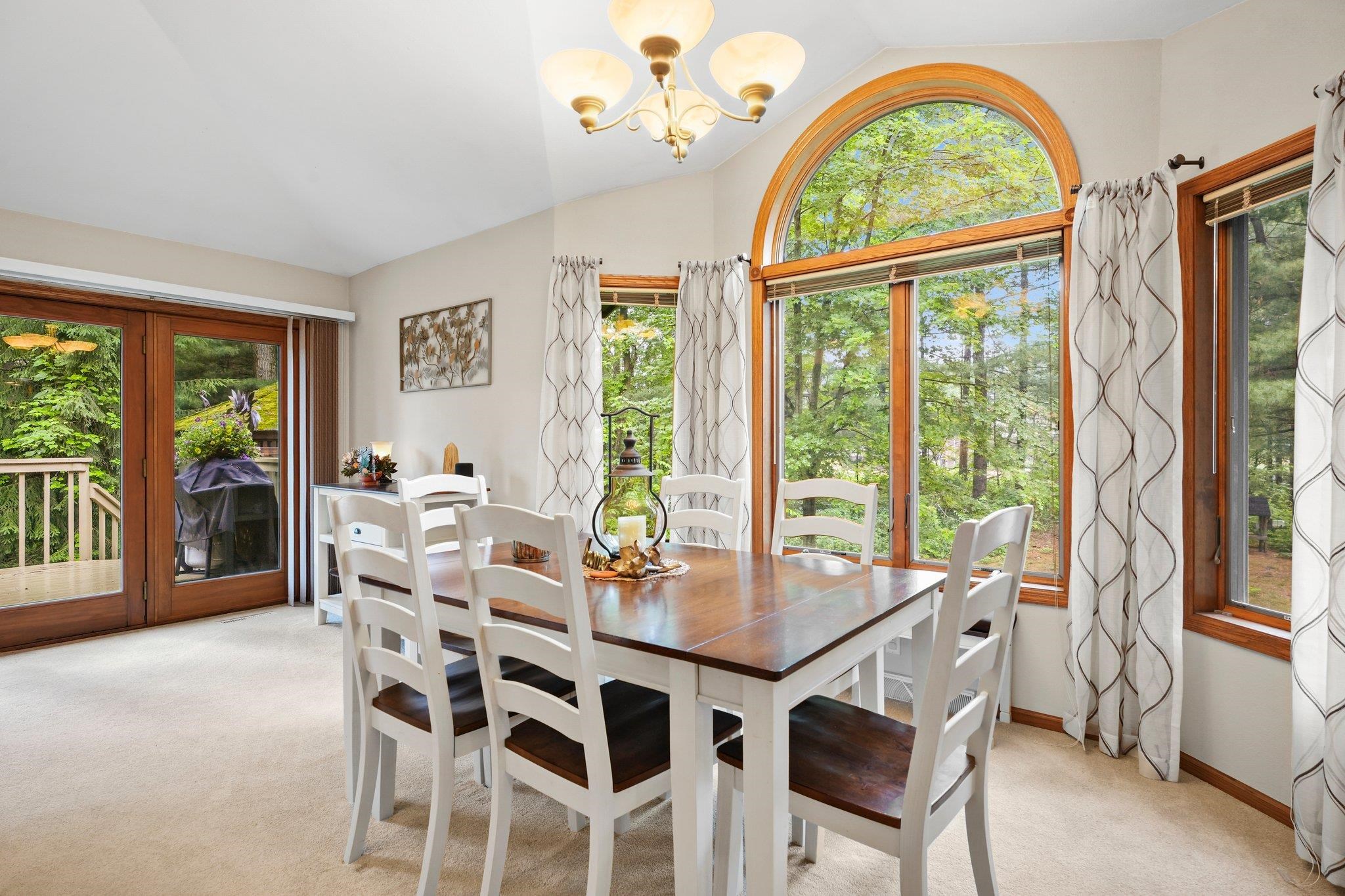 Spring Green, Wisconsin, 53588, United States, 4 Bedrooms Bedrooms, ,3 BathroomsBathrooms,Residential,For Sale,1930492