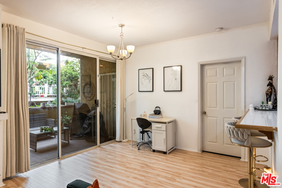 Playa Del Rey, California, 90293, United States, 1 Bedroom Bedrooms, ,1 BathroomBathrooms,Residential,For Sale,1940076