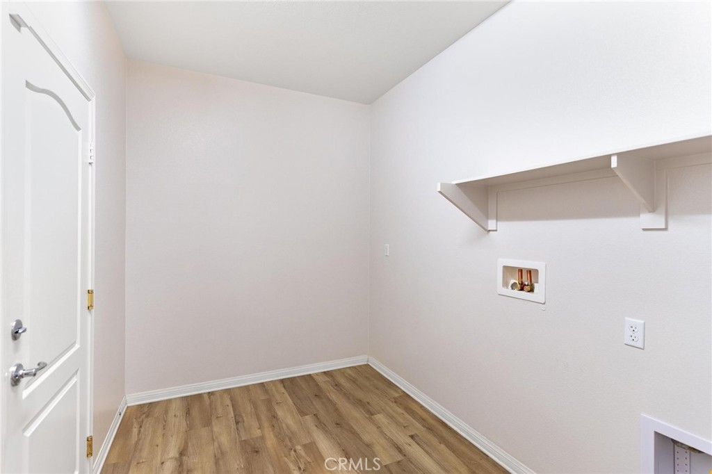 Murrieta, California, 92563, United States, 4 Bedrooms Bedrooms, ,3 BathroomsBathrooms,Residential,For Sale,1893533