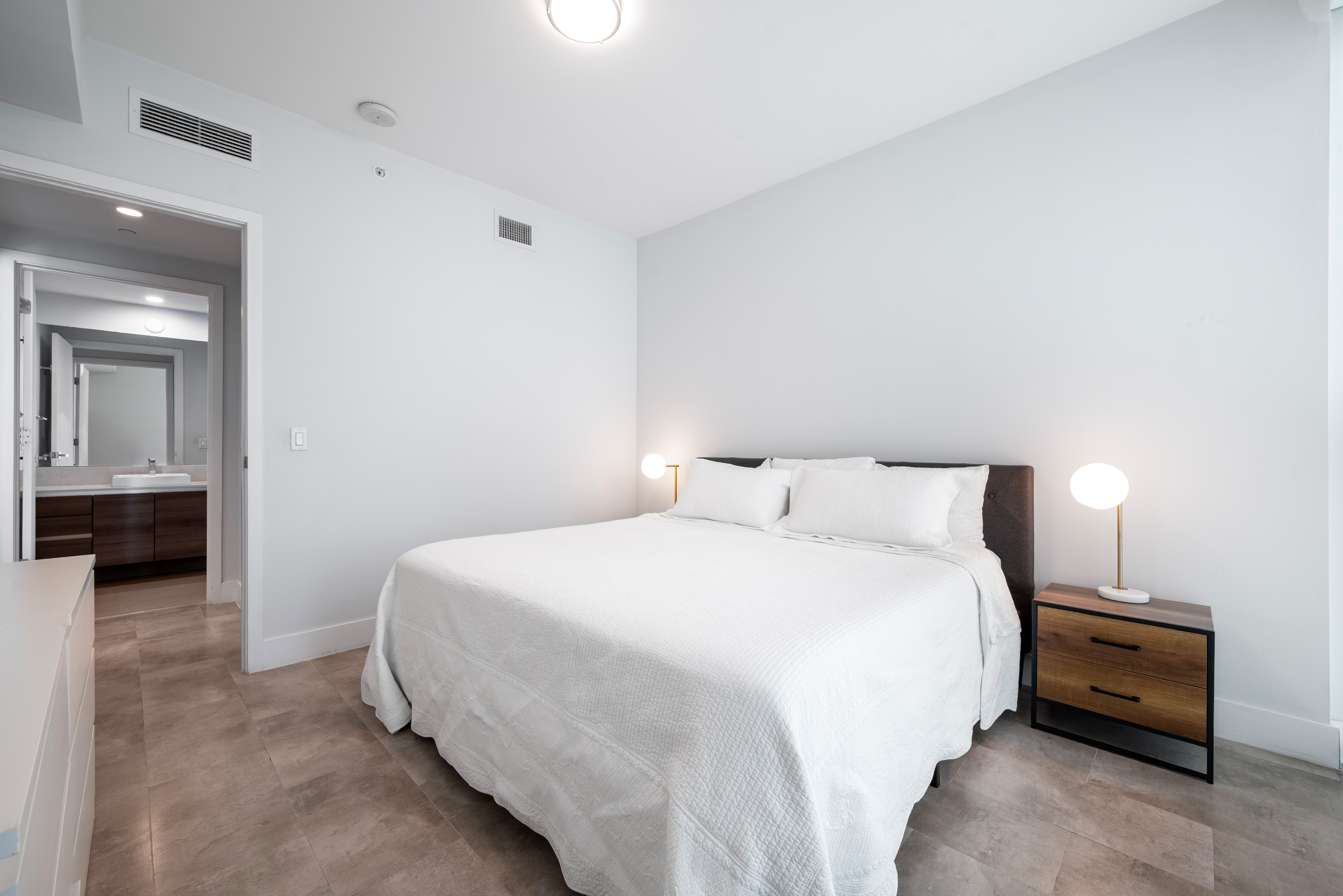  1080 Brickell Ave, Miami, FL, 33131 - 物件實景
