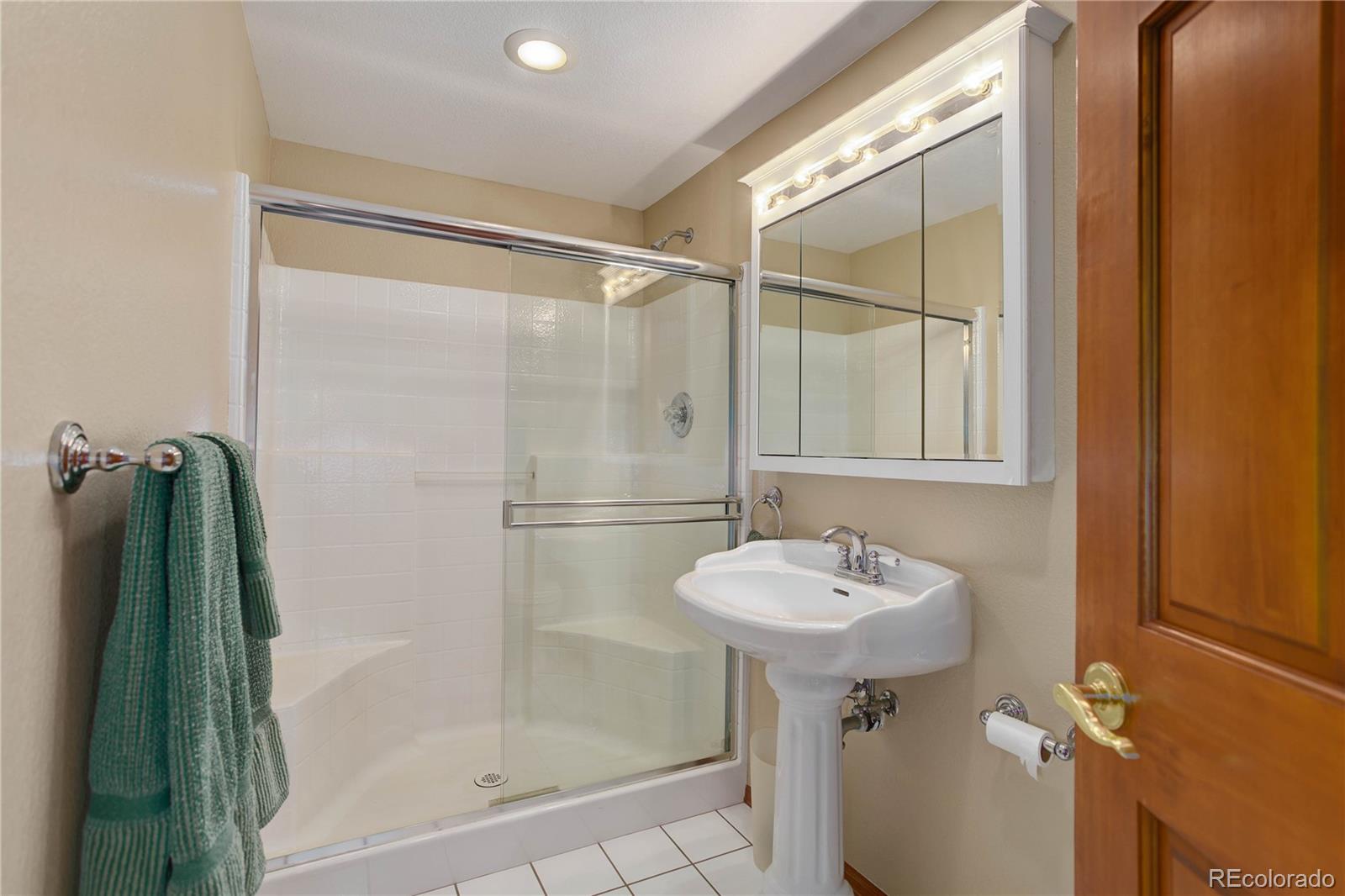 Lone Tree, Colorado, 80124, United States, 6 Bedrooms Bedrooms, ,4 BathroomsBathrooms,Residential,For Sale,1766580