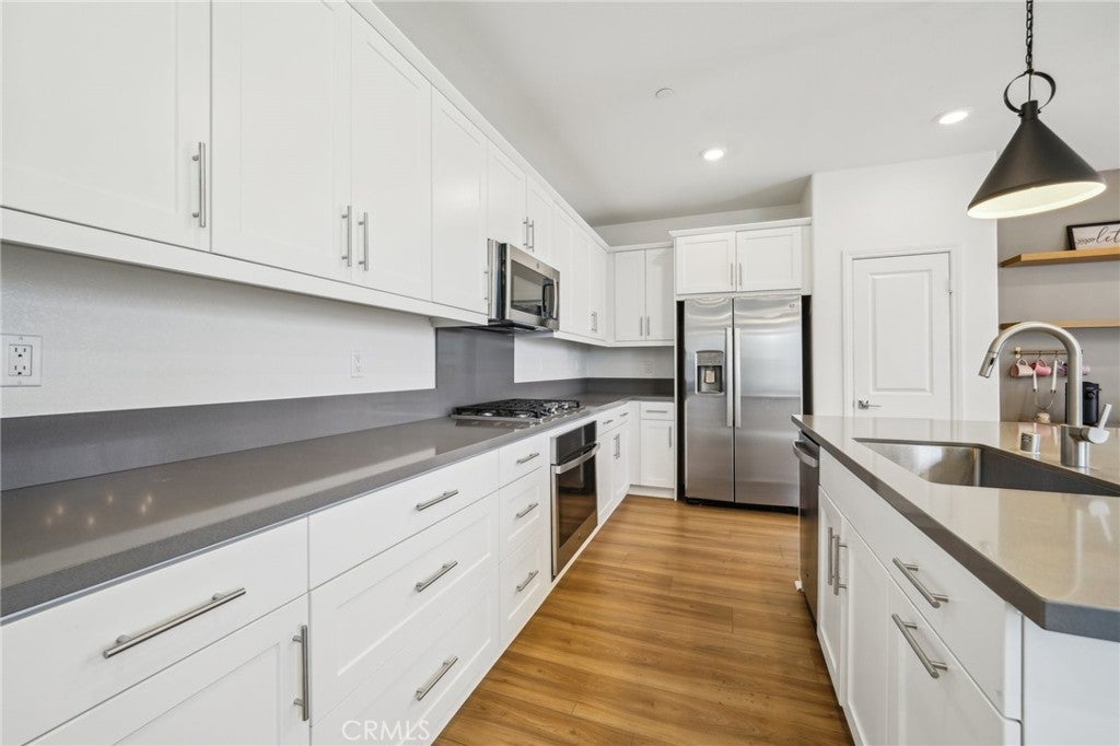 Fontana, California, 92336, United States, 3 Bedrooms Bedrooms, ,3 BathroomsBathrooms,Residential,For Sale,1828389