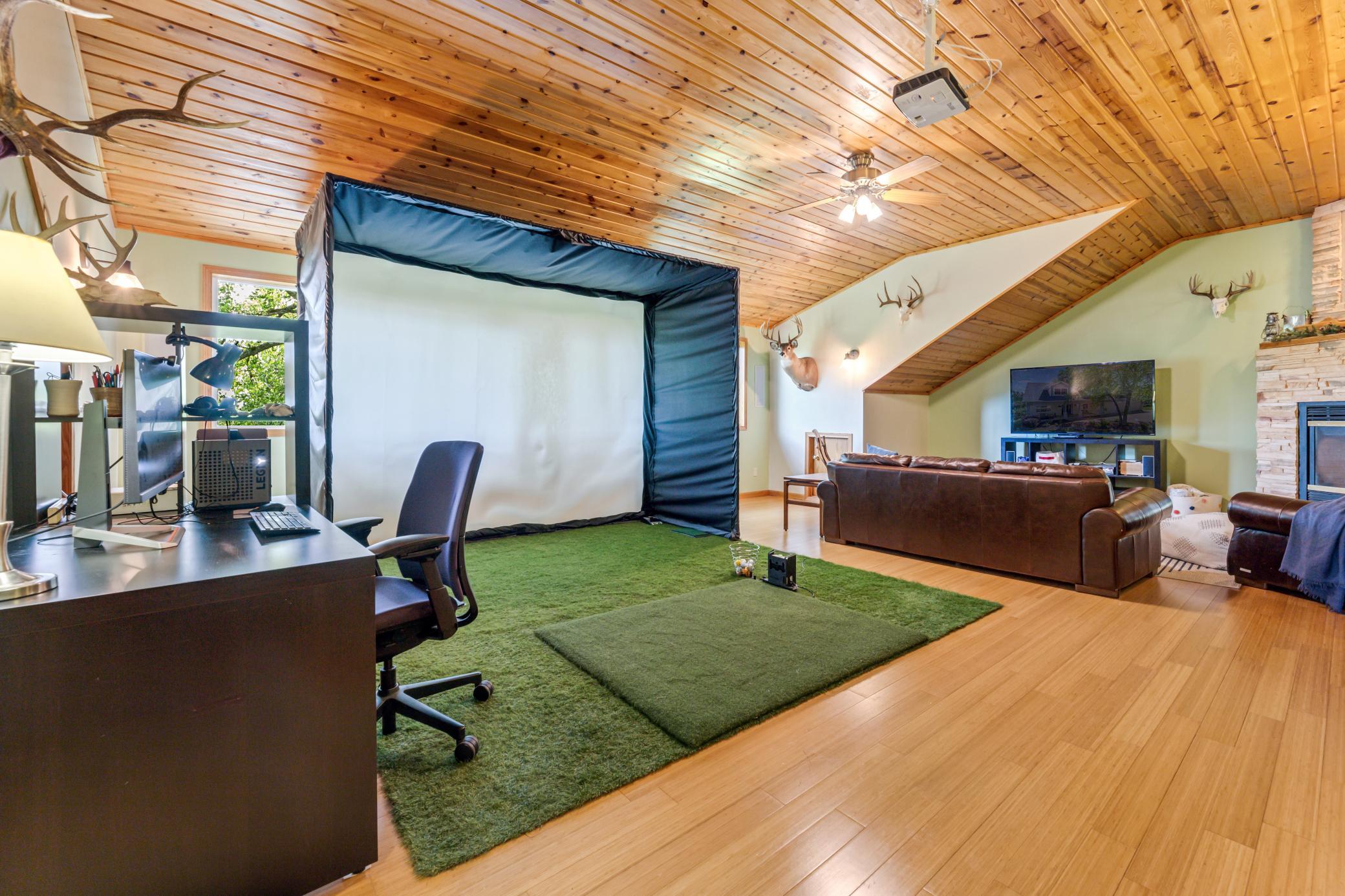 Winona, Minnesota, 55987, United States, 6 Bedrooms Bedrooms, ,4 BathroomsBathrooms,Residential,For Sale,1883576