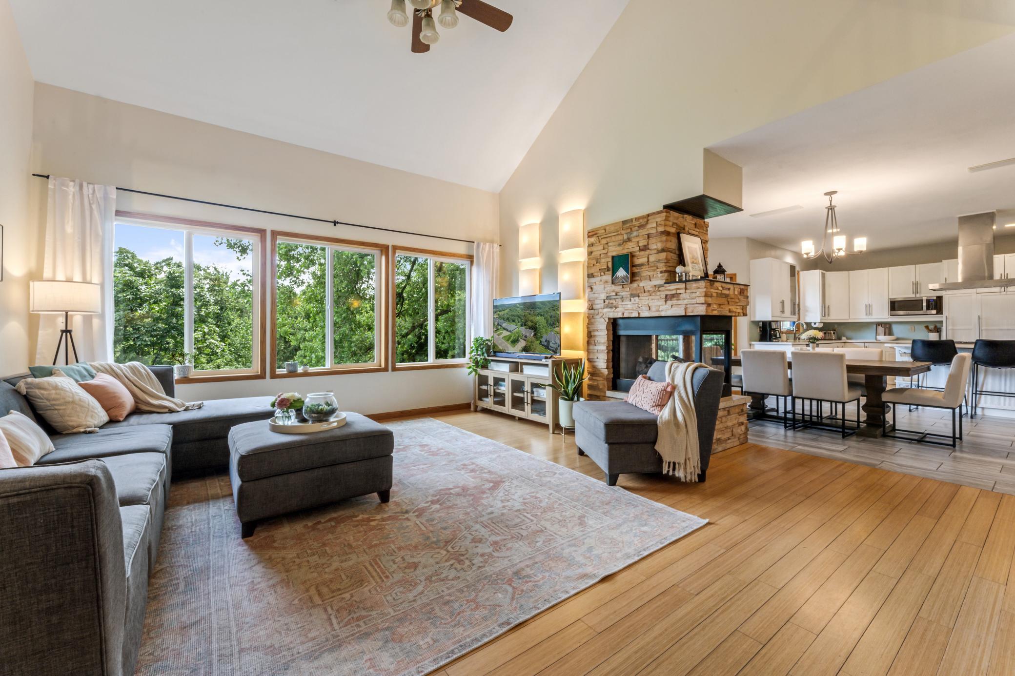Winona, Minnesota, 55987, United States, 6 Bedrooms Bedrooms, ,4 BathroomsBathrooms,Residential,For Sale,1883576
