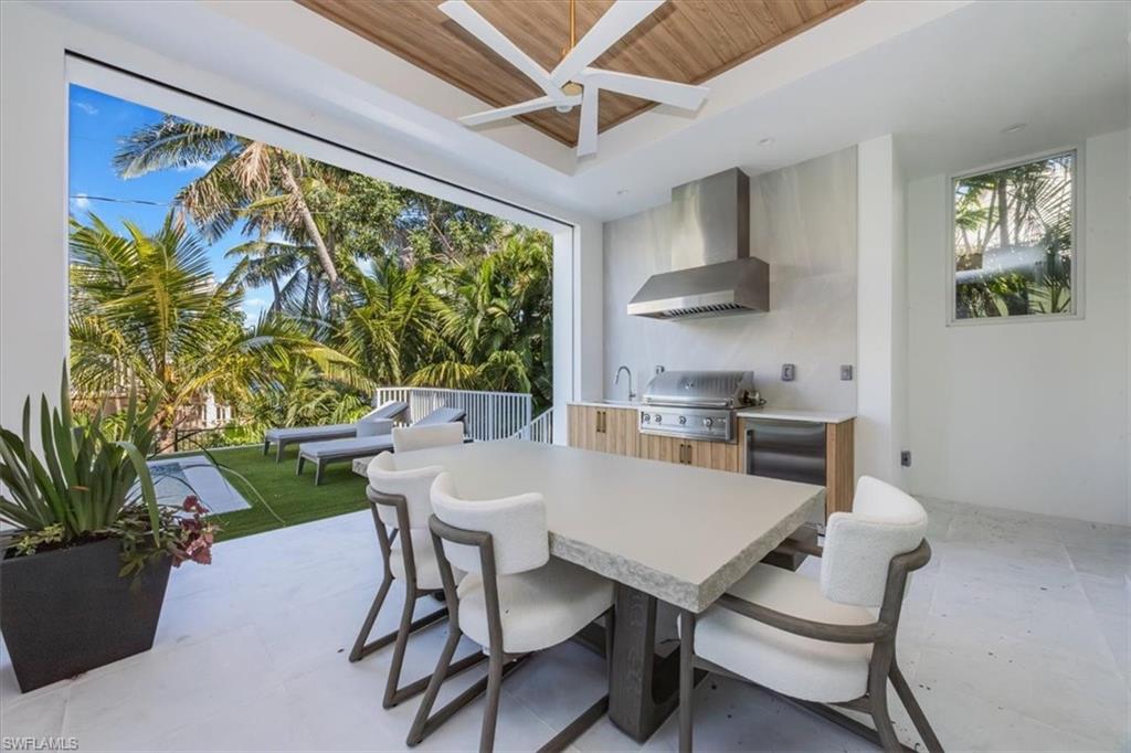 Naples, Florida, 34102, United States, 4 Bedrooms Bedrooms, ,6 BathroomsBathrooms,Residential,For Sale,1987557