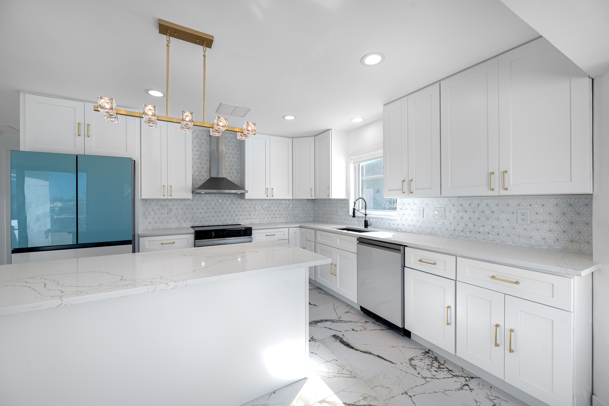 Treasure Island, Florida, 33706, United States, 3 Bedrooms Bedrooms, ,2 BathroomsBathrooms,Residential,For Sale,1990386