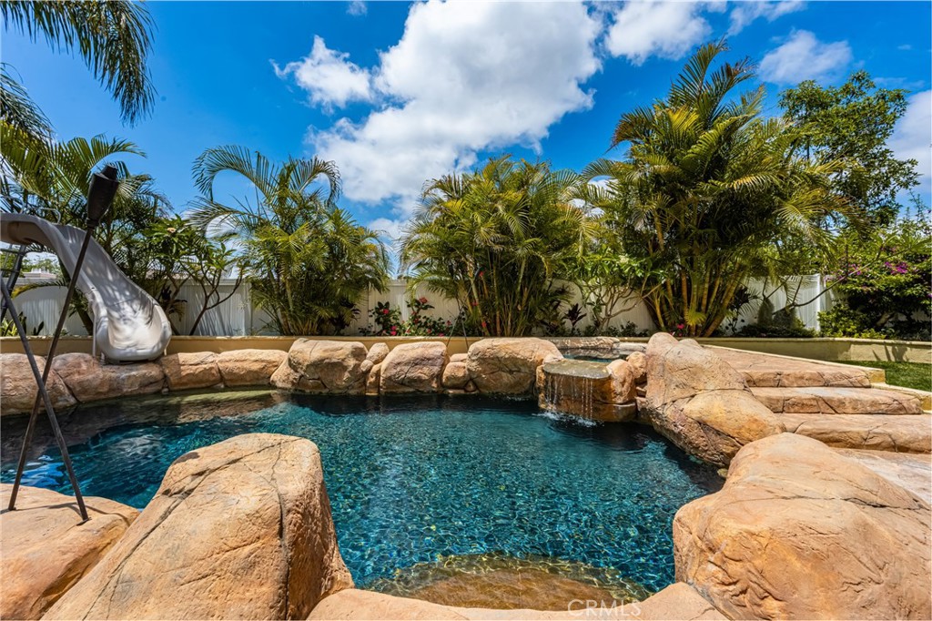 Lake Forest, California, 92610, United States, 5 Bedrooms Bedrooms, ,3 BathroomsBathrooms,Residential,For Sale,1903296