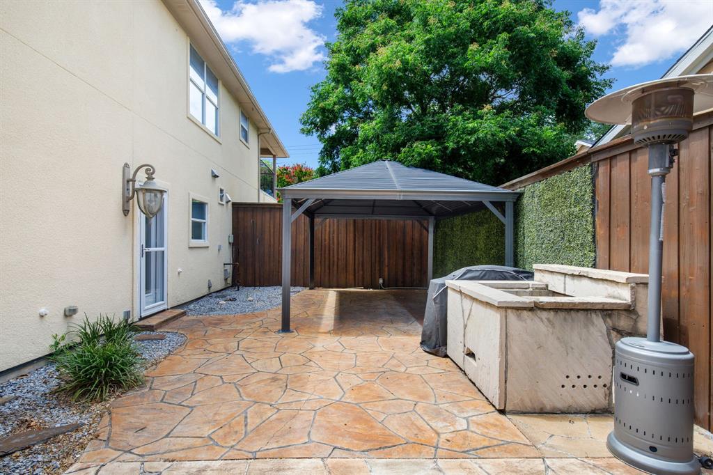 Dallas, Texas, 75235, United States, 3 Bedrooms Bedrooms, ,3 BathroomsBathrooms,Residential,For Sale,1906057