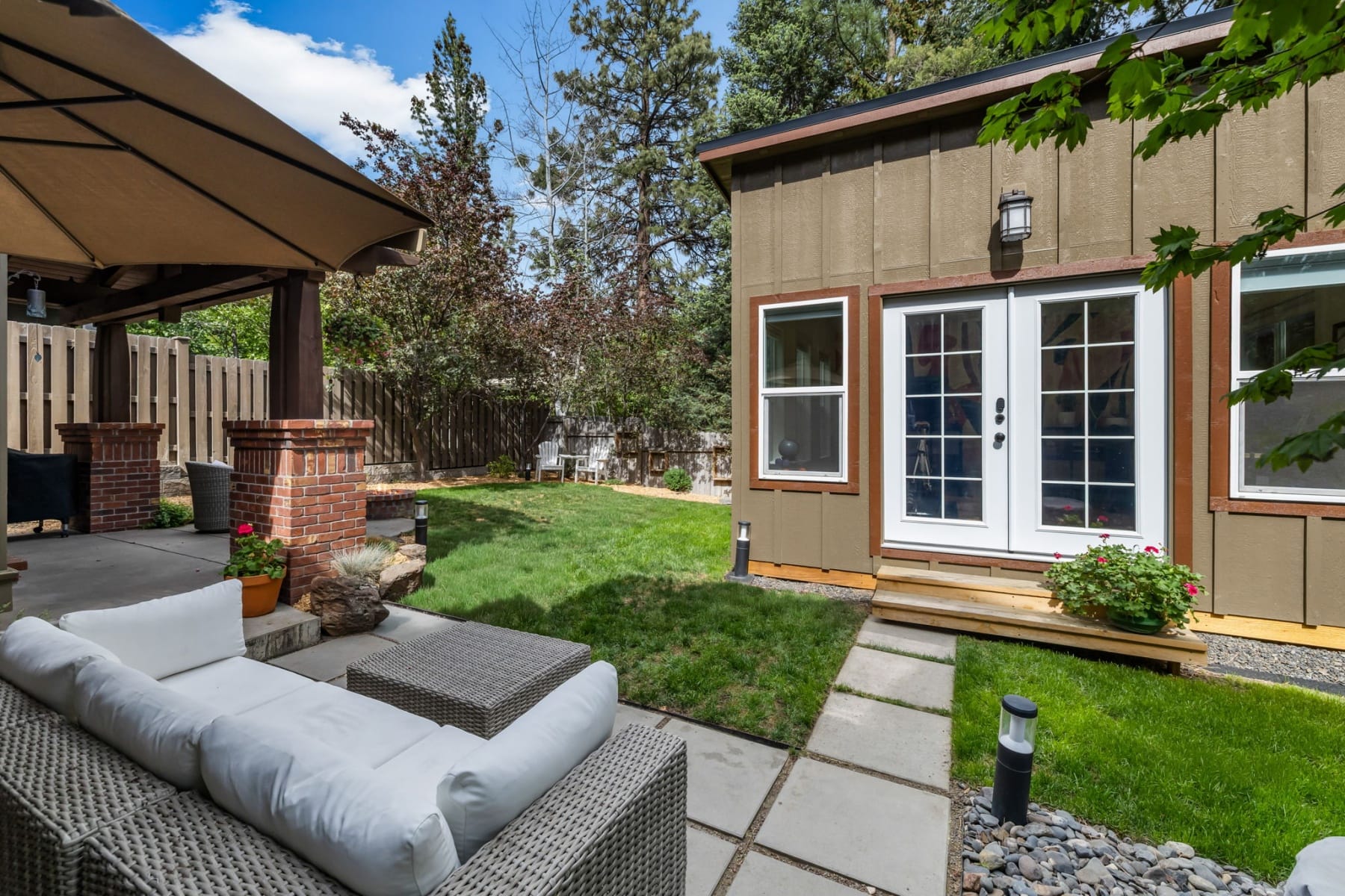  2216 NW 6th Street Bend, OR 97703 - 物件實景