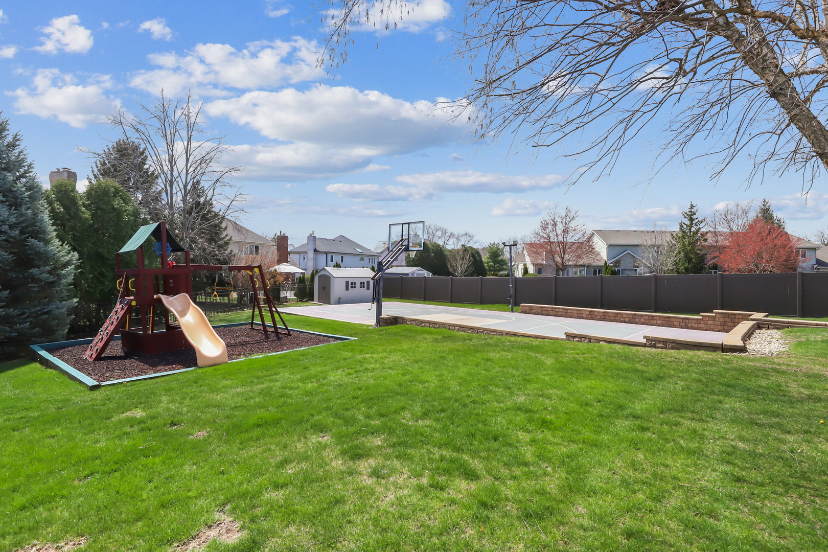 Orland Park, Illinois, 60467, United States, 5 Bedrooms Bedrooms, ,4 BathroomsBathrooms,Residential,For Sale,1784199