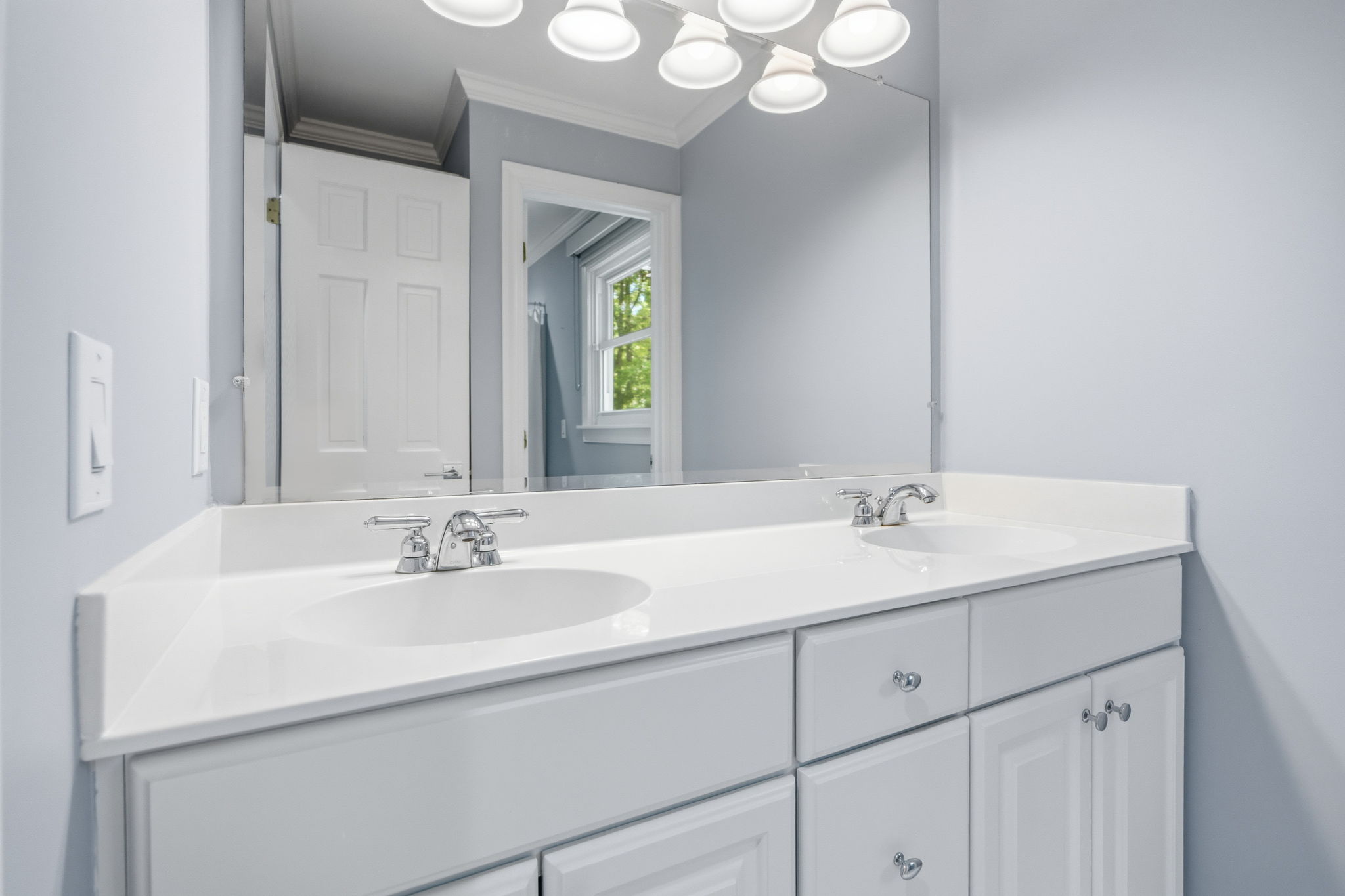  8 Sedgewood Road, Chapel Hill, NC 27514 - 物件實景