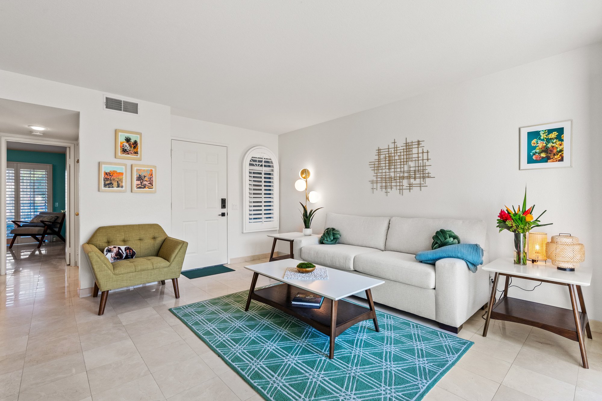  South Facing Renovated Furnished Condo - 物件實景