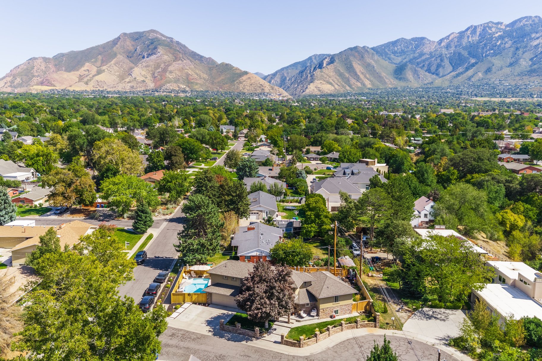  East Millcreek Living with New Saltwater Pool & Entertaining Spaces - 物件實景