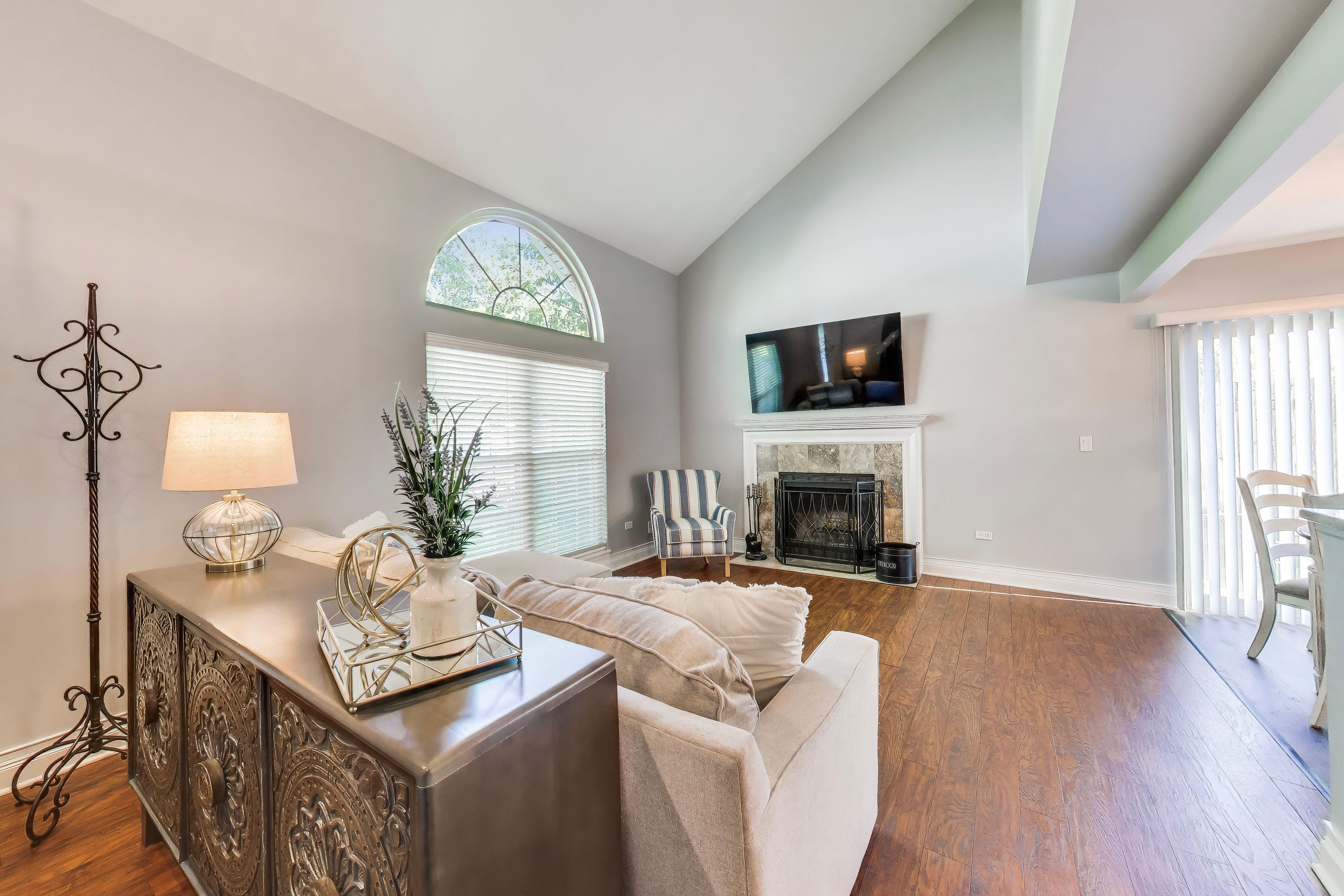  Fully Upgraded Townhome in the Highly Sought after Knollwood Subdivision - 物件實景