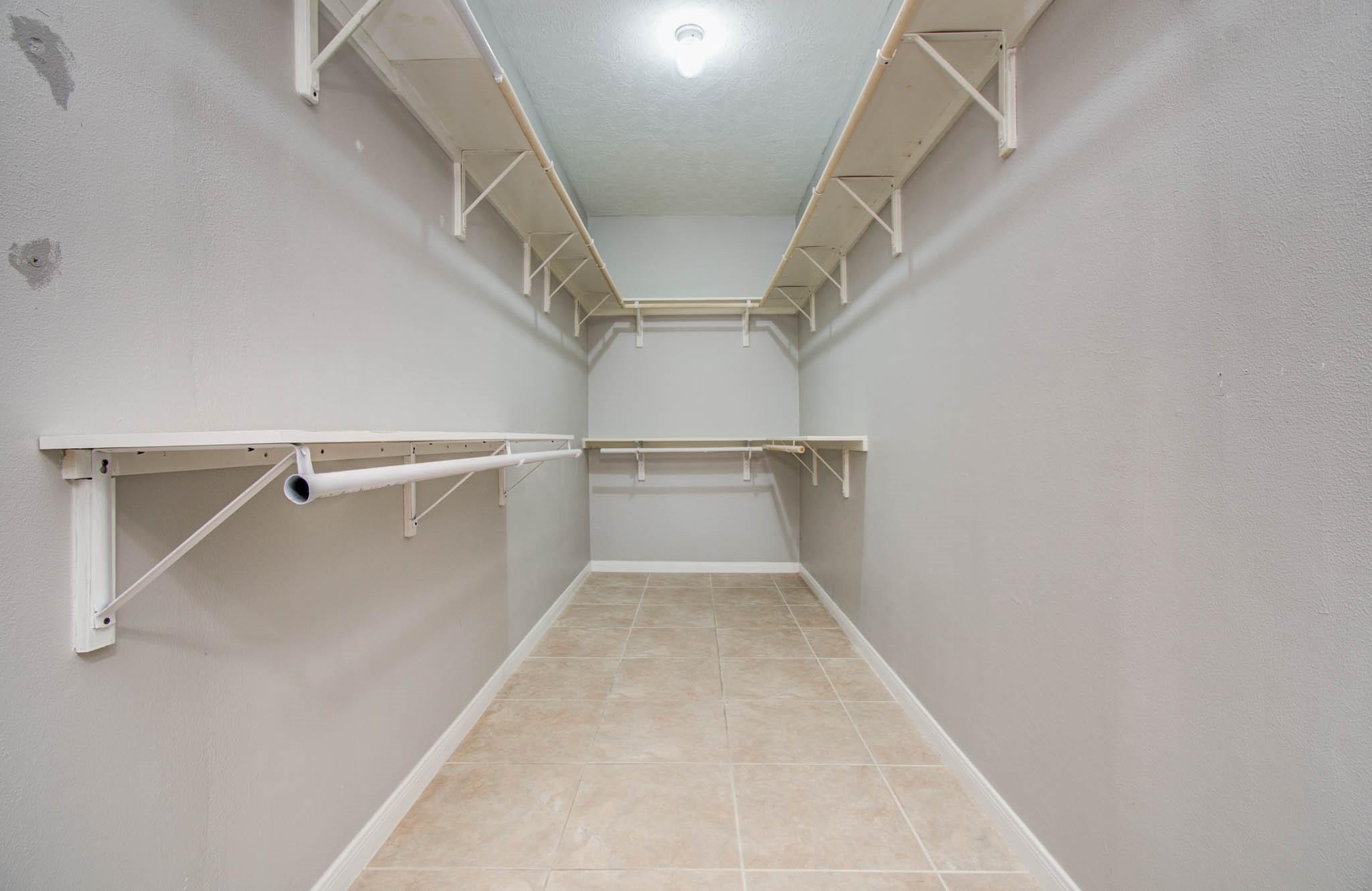 Houston, Texas, 77031, United States, 7 Bedrooms Bedrooms, ,6 BathroomsBathrooms,Residential,For Sale,1983766