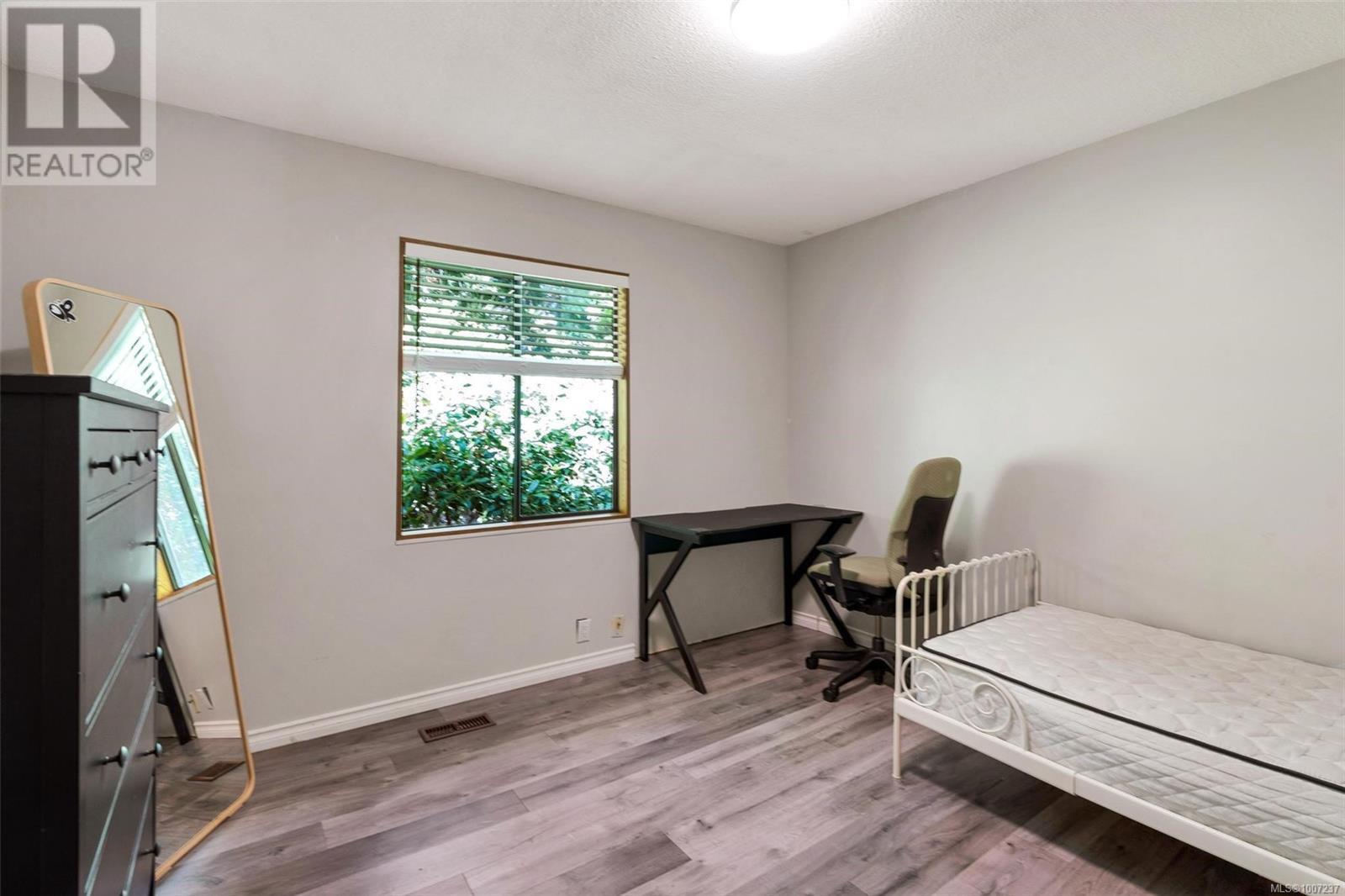 SAANICH, British Columbia, V8Y 1A9, CA, 4 Bedrooms Bedrooms, ,3 BathroomsBathrooms,Residential,For Sale,1901029