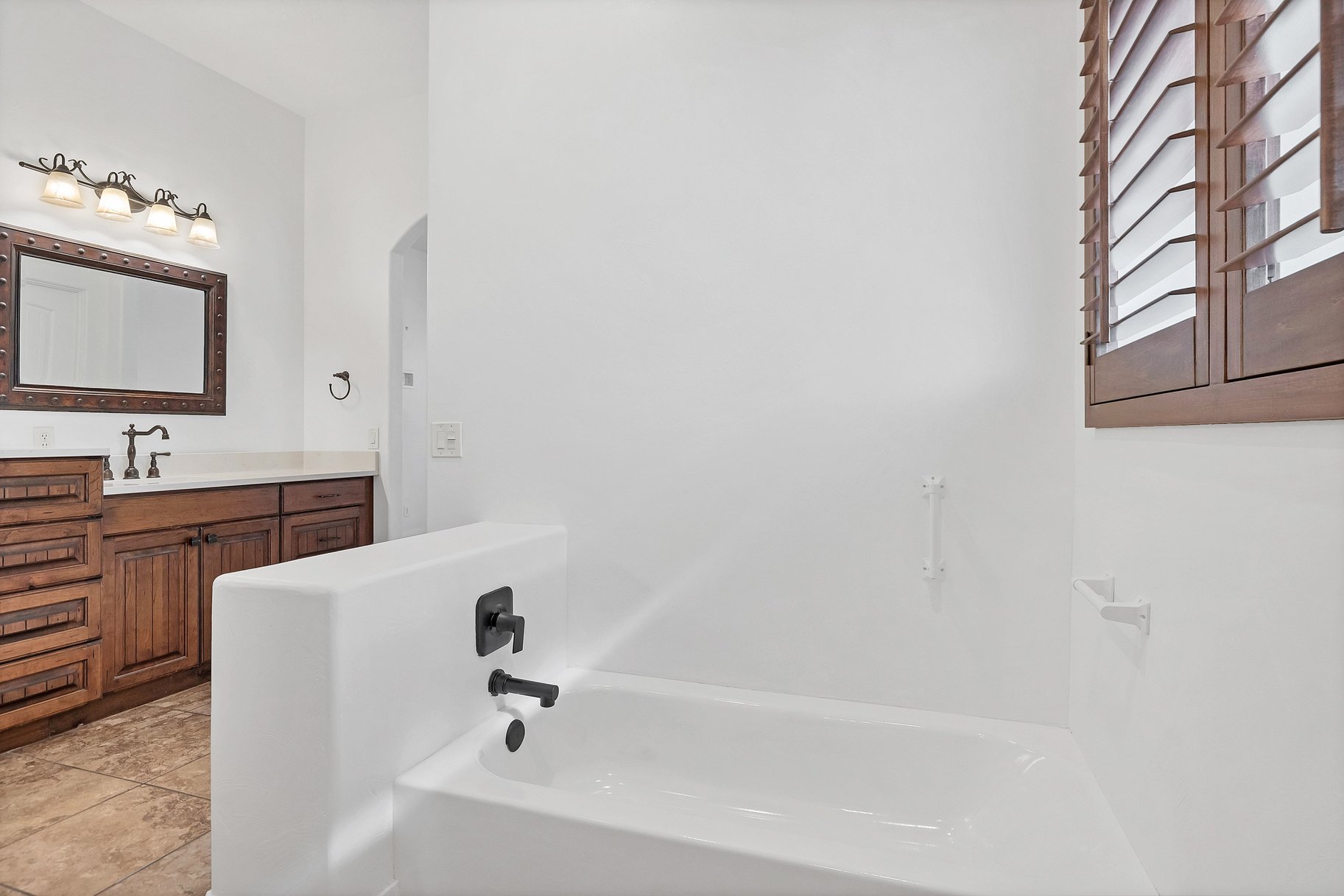  Indoor-Outdoor Living With Privacy, Space & Style In Washington Fields - 物件實景