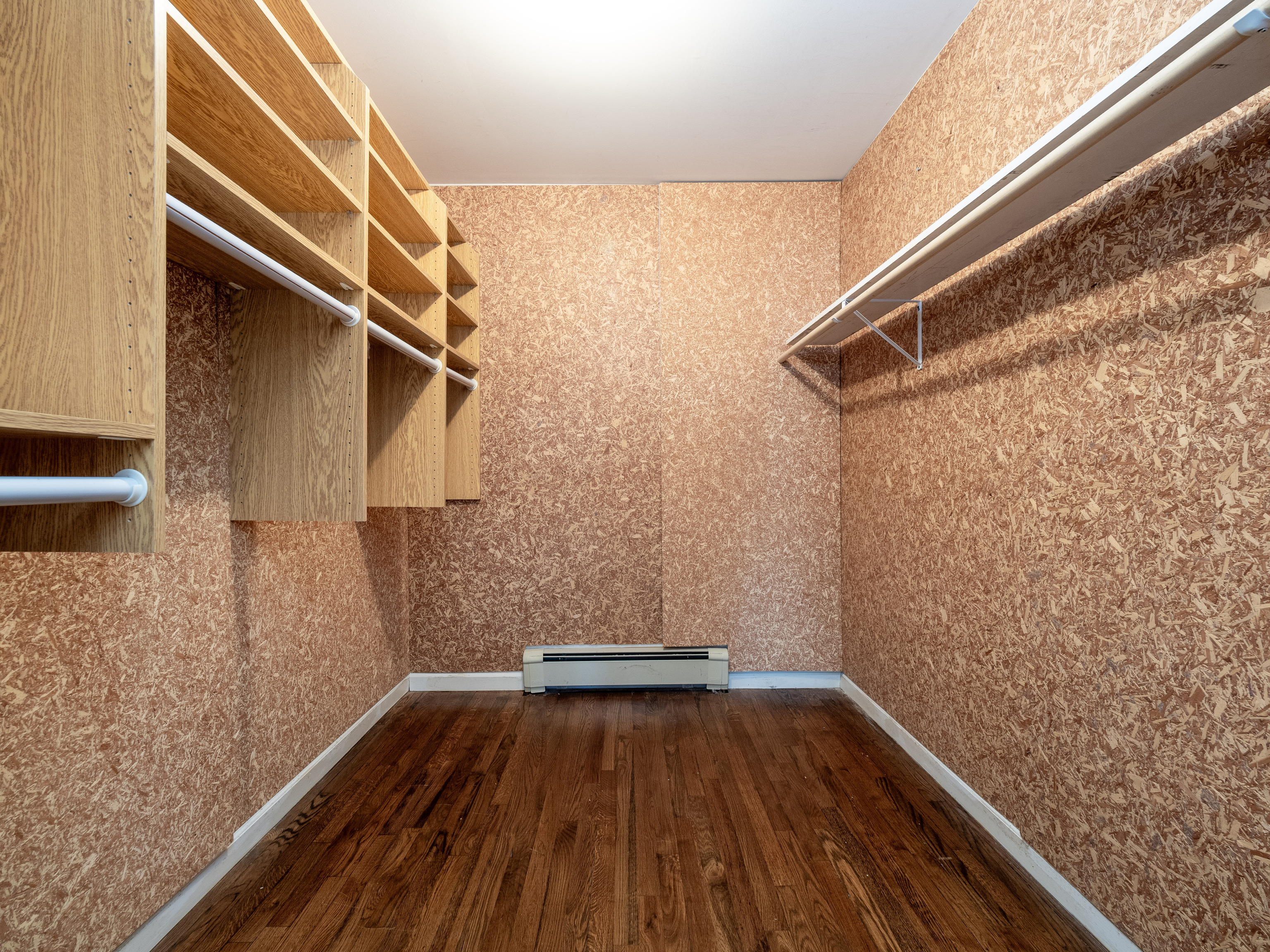 Redding, Connecticut, 06896, United States, 5 Bedrooms Bedrooms, ,5 BathroomsBathrooms,Residential,For Sale,1997100