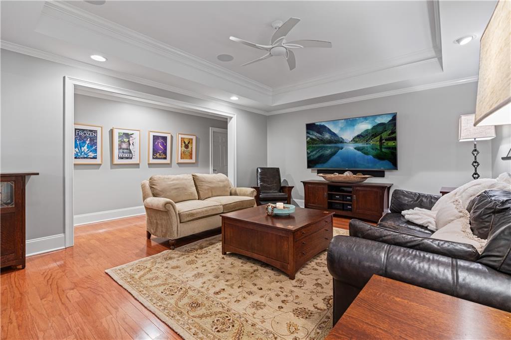 Suwanee, Georgia, 30024, United States, 5 Bedrooms Bedrooms, ,6 BathroomsBathrooms,Residential,For Sale,1822969