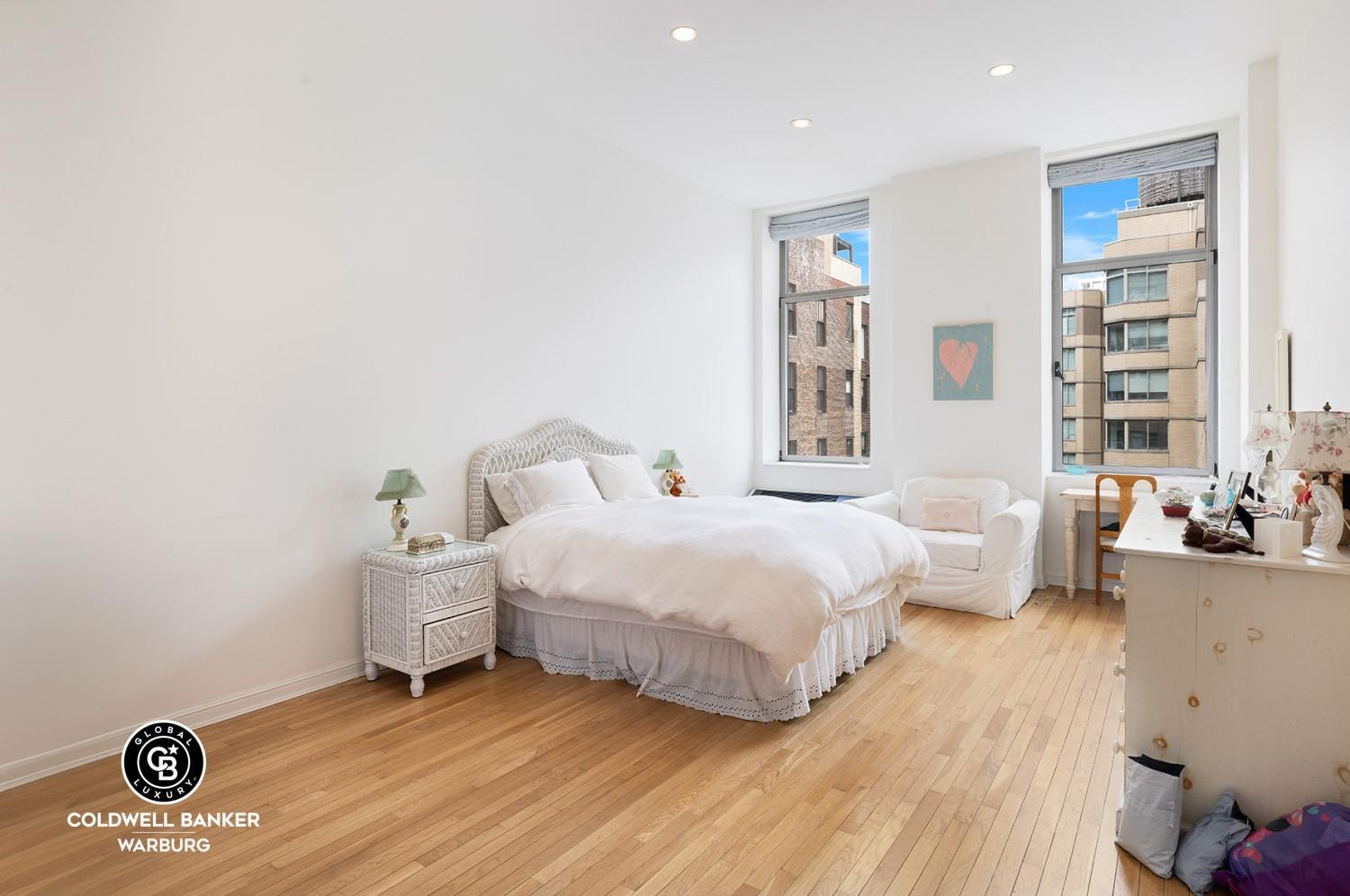 New York (Manhattan), New York, 10001, United States, 2 Bedrooms Bedrooms, ,3 BathroomsBathrooms,Residential,For Sale,1804757