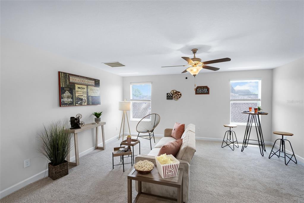 Land O Lakes, Florida, 34639, United States, 5 Bedrooms Bedrooms, ,3 BathroomsBathrooms,Residential,For Sale,1932584