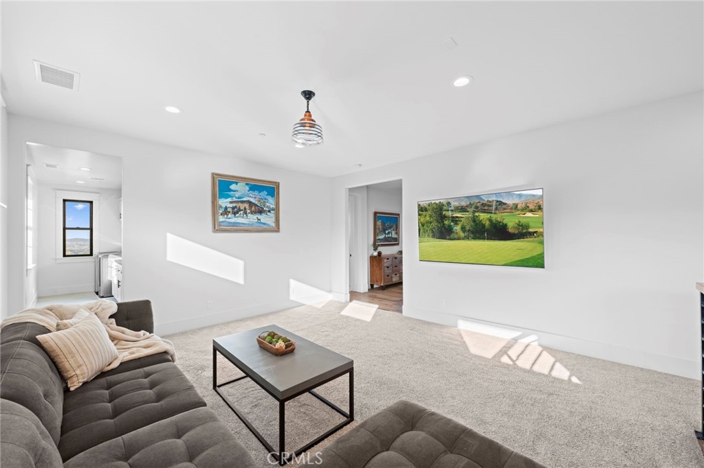 Murrieta, California, 92562, United States, 4 Bedrooms Bedrooms, ,4 BathroomsBathrooms,Residential,For Sale,1991756