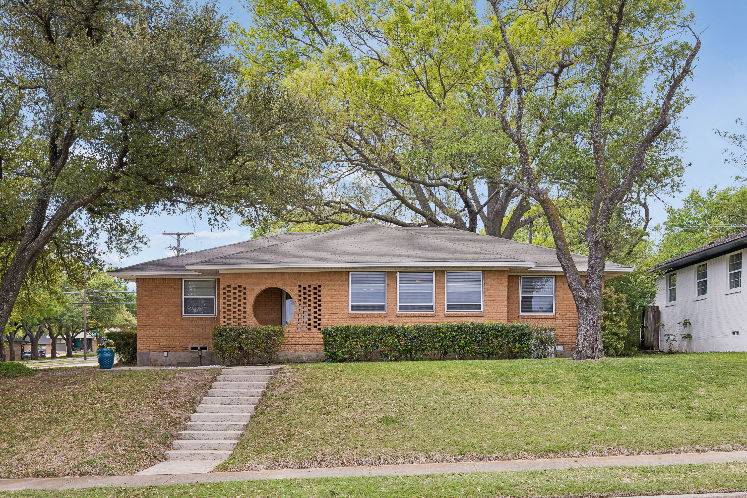  635 Classen Drive, Dallas, TX, 75218 - 物件實景
