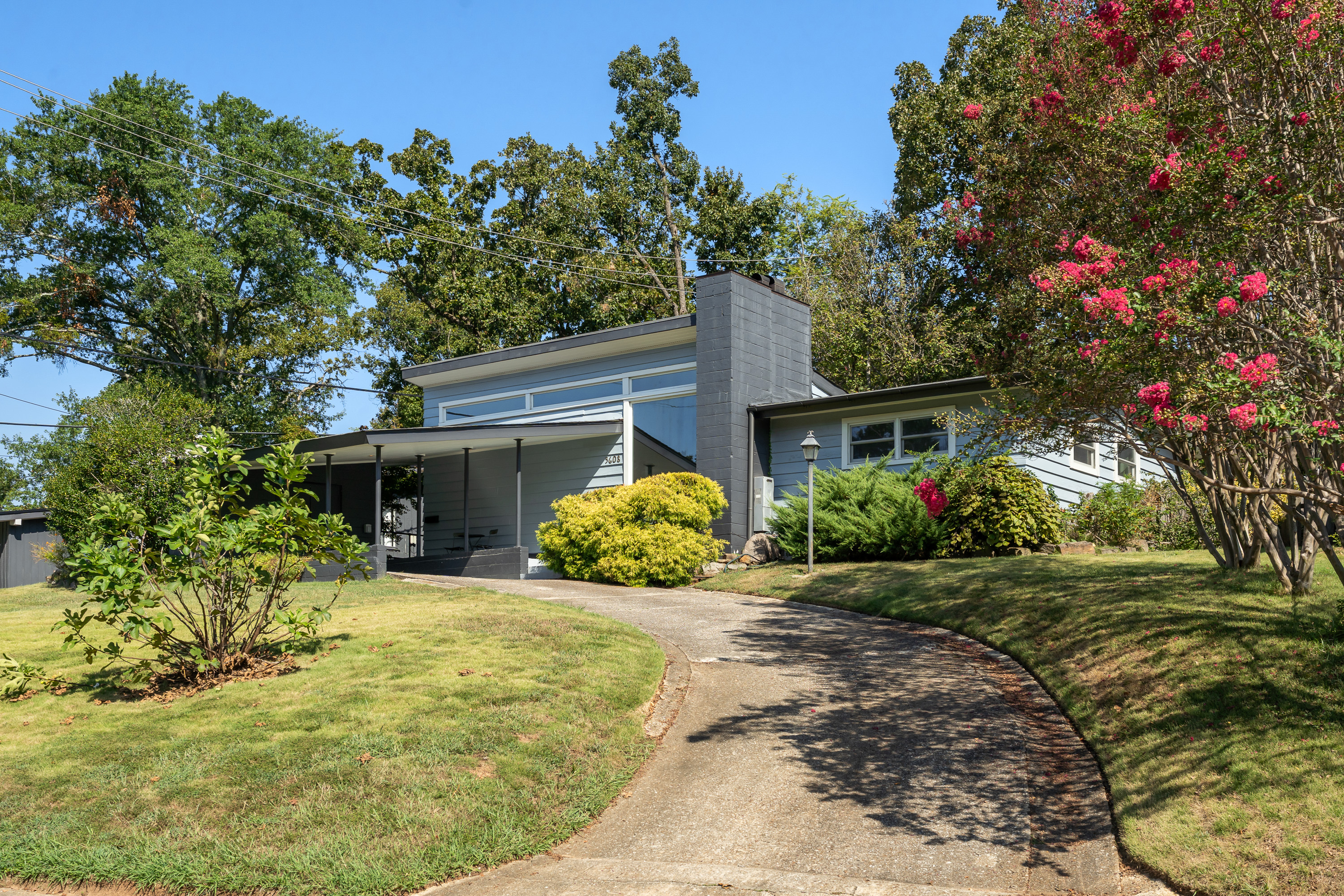 9th Ave, Birmingham, AL 35212