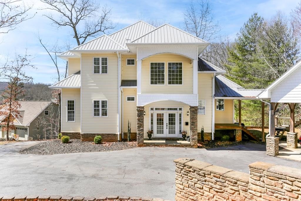 Hayesville, North Carolina, 28904, United States, 4 Bedrooms Bedrooms, ,4 BathroomsBathrooms,Residential,For Sale,1758392
