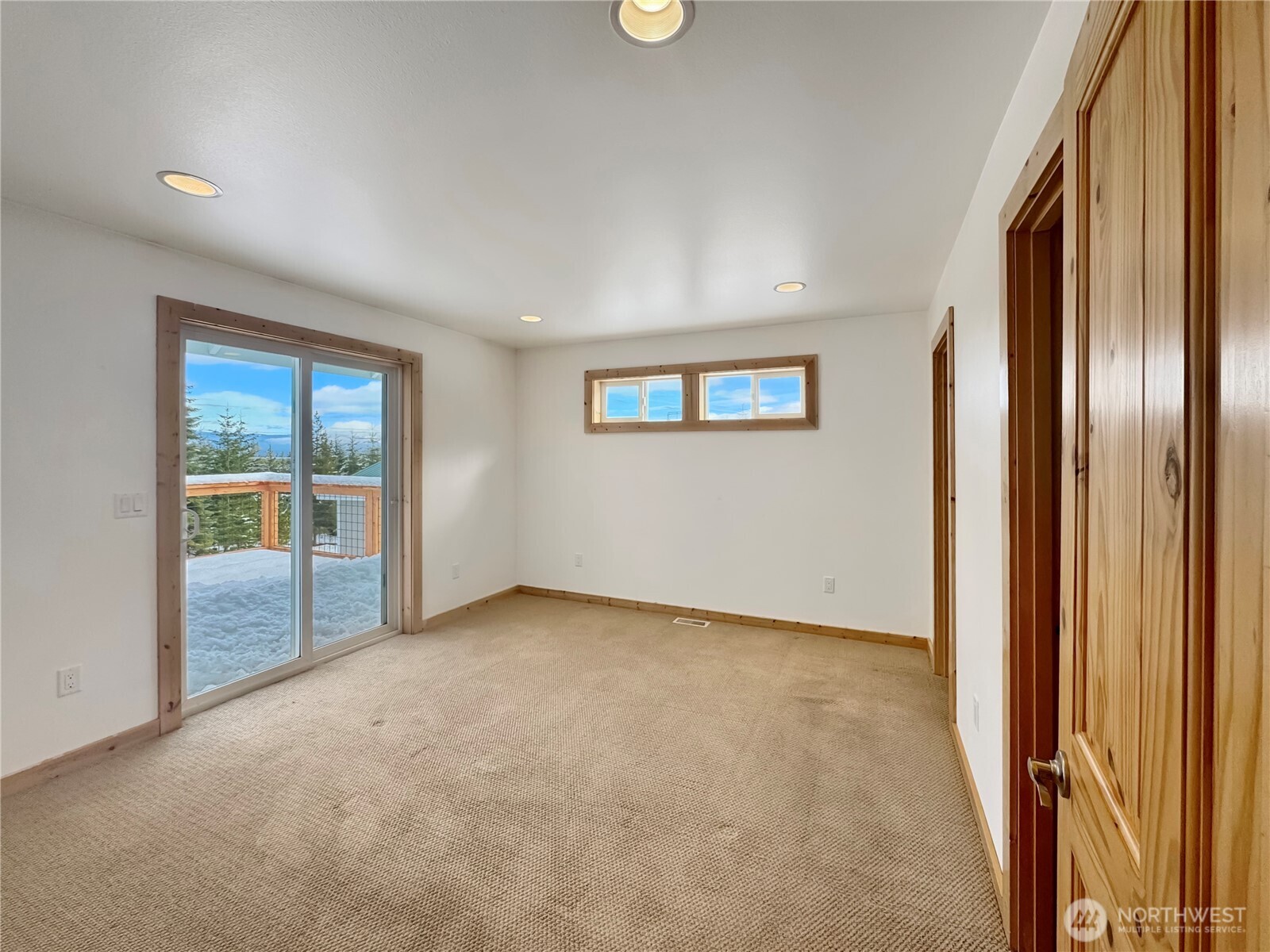 Cle Elum, Washington, 98922, United States, 3 Bedrooms Bedrooms, ,2 BathroomsBathrooms,Residential,For Sale,2001560