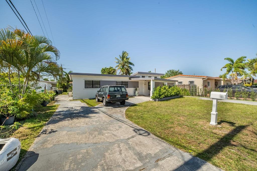 Miami, Florida, 33155, United States, 4 Bedrooms Bedrooms, ,3 BathroomsBathrooms,Residential,For Sale,1897707