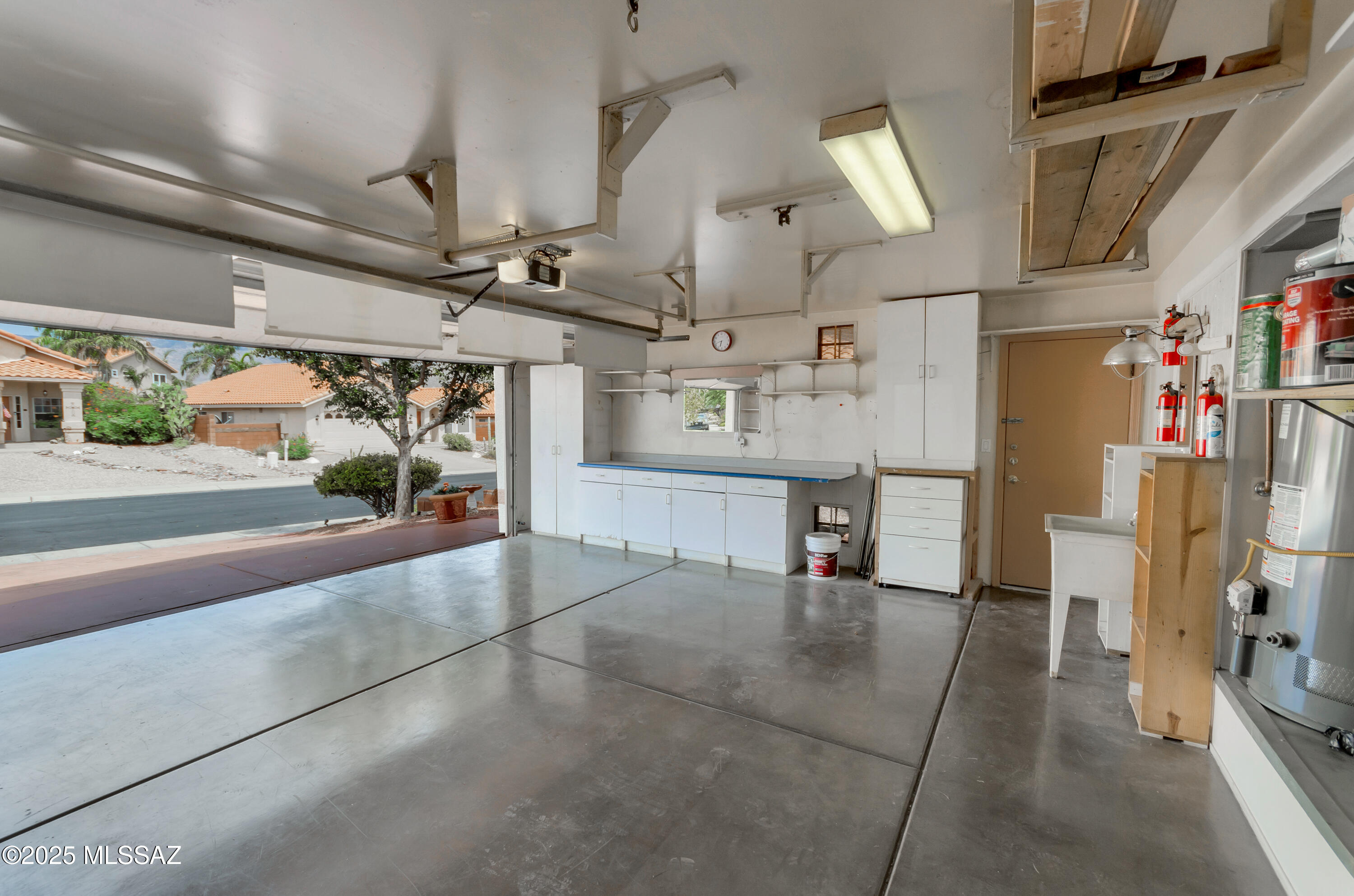Oro Valley, Arizona, 85737, United States, 4 Bedrooms Bedrooms, ,3 BathroomsBathrooms,Residential,For Sale,1859925