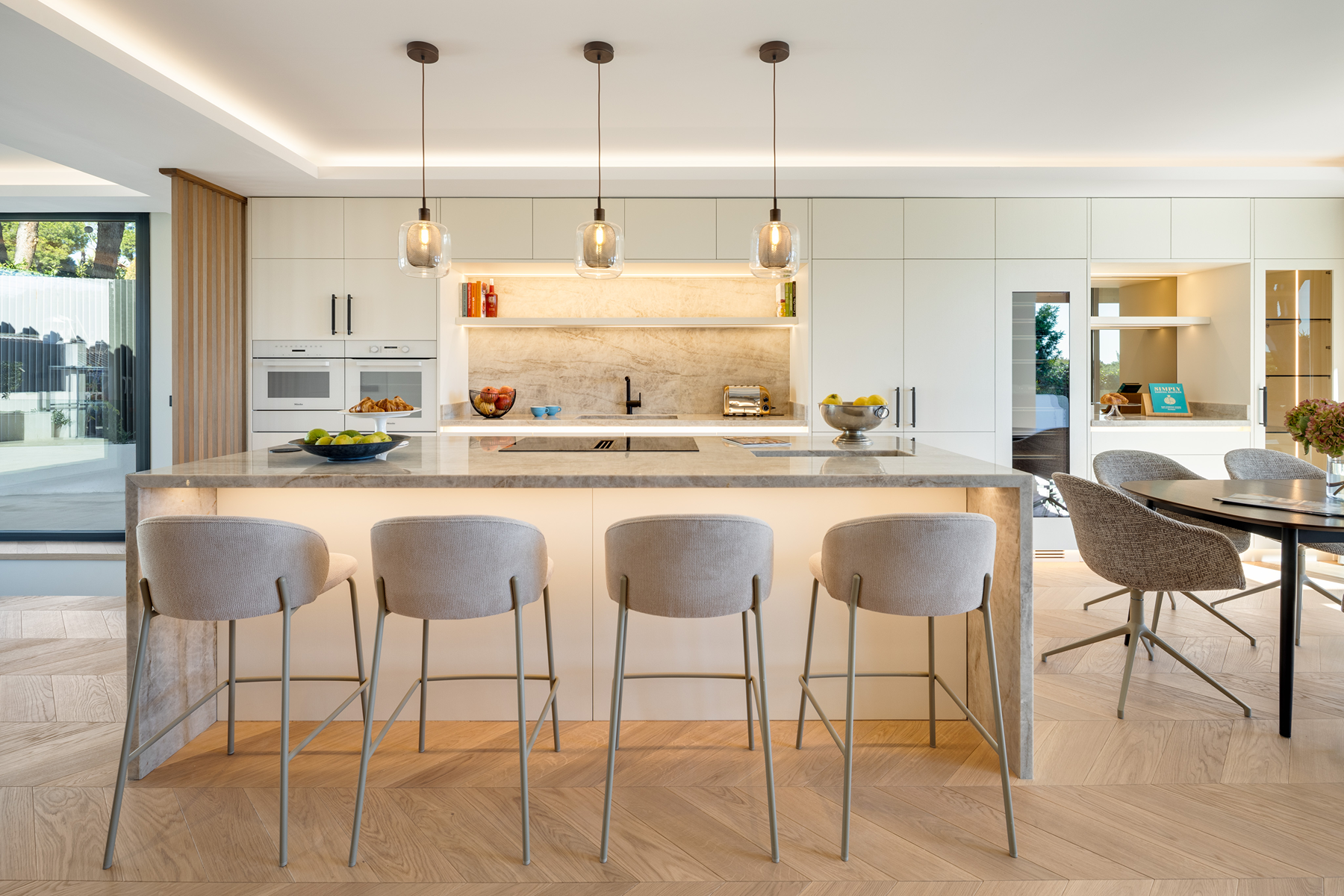  Renovated villa with refined interiors and exceptional outdoor living - 物件實景