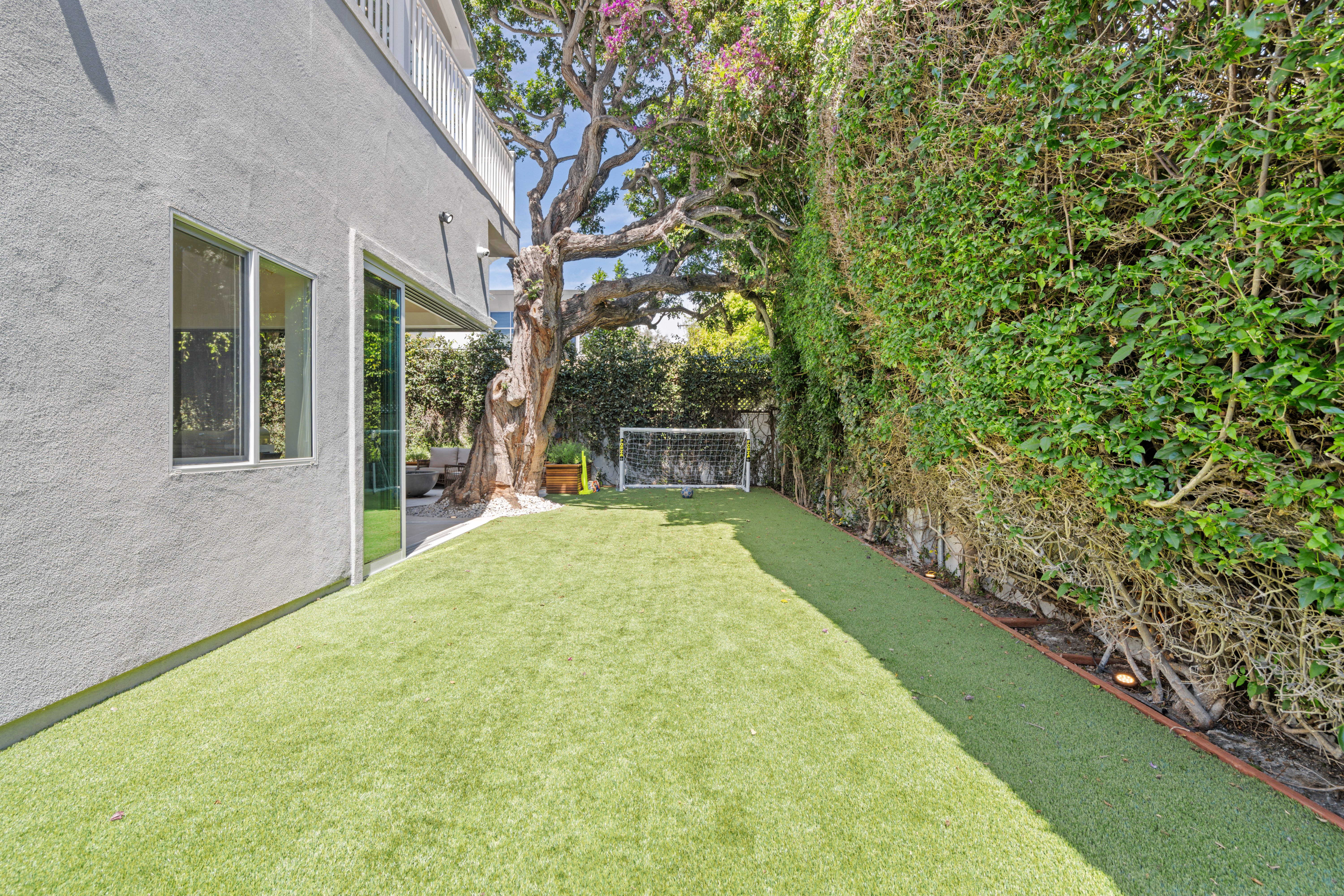  2300 John Street, Manhattan Beach, CA 90266 - 物件實景