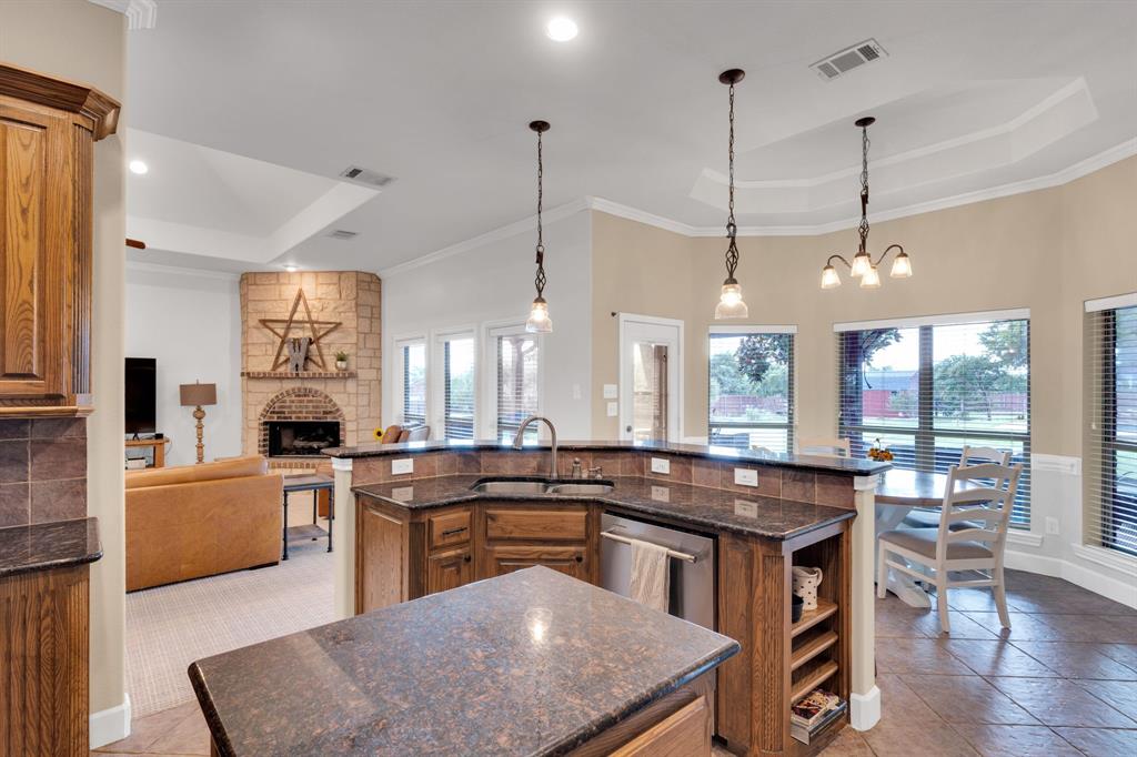 Midlothian, Texas, 76065, United States, 4 Bedrooms Bedrooms, ,4 BathroomsBathrooms,Residential,For Sale,1975305